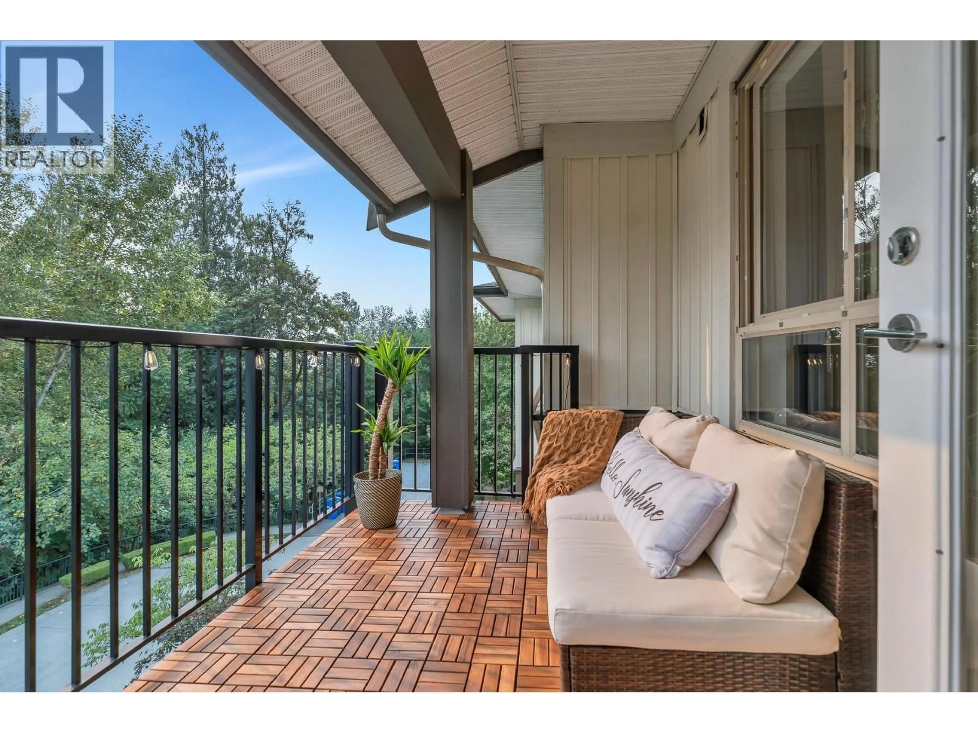 Patio, water/lake/river/ocean view for 412 - 11665 HANEY, Maple Ridge British Columbia V2X8W9