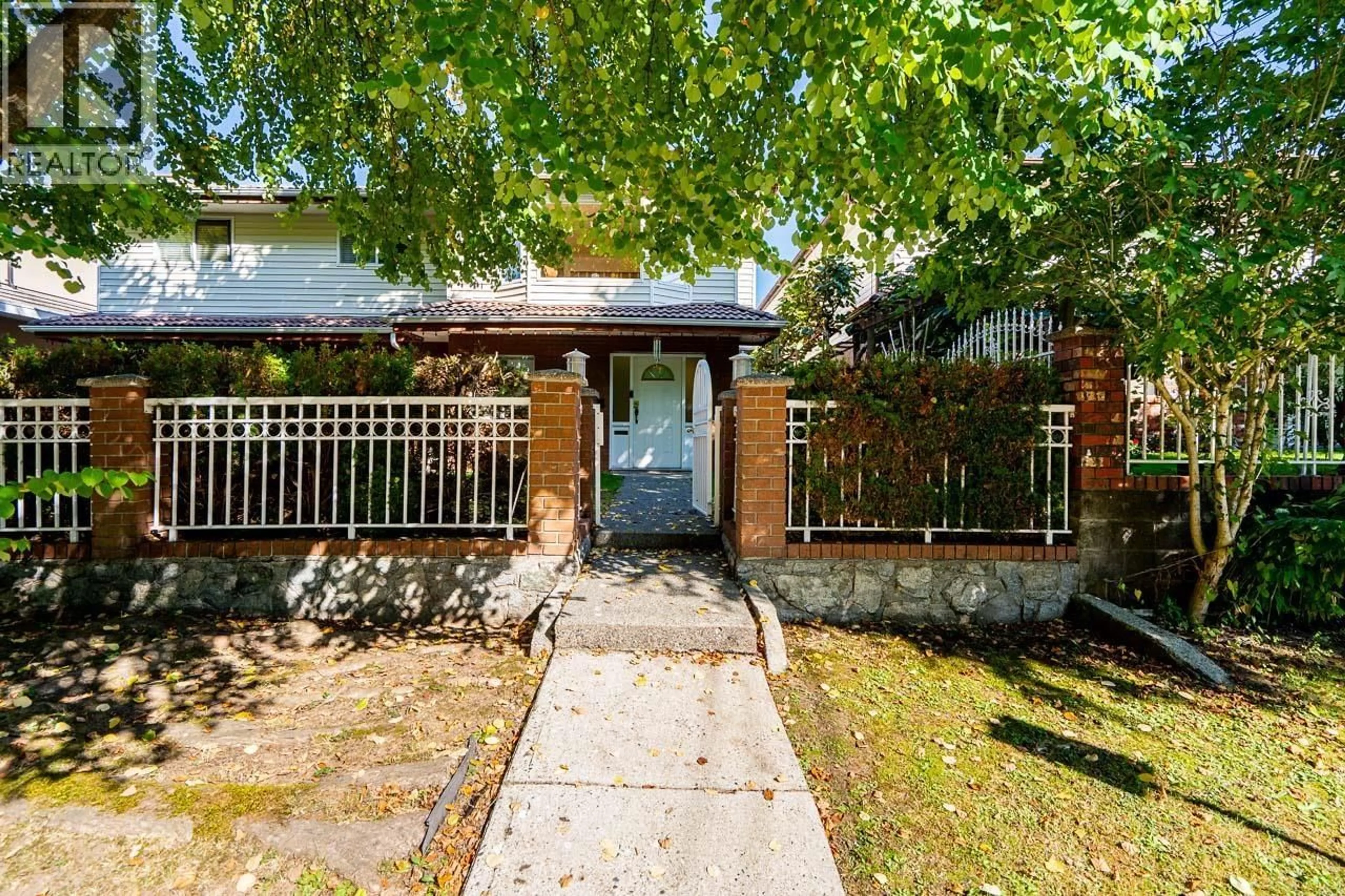 Unknown for 5031 HALIFAX STREET, Burnaby British Columbia V5B2N4