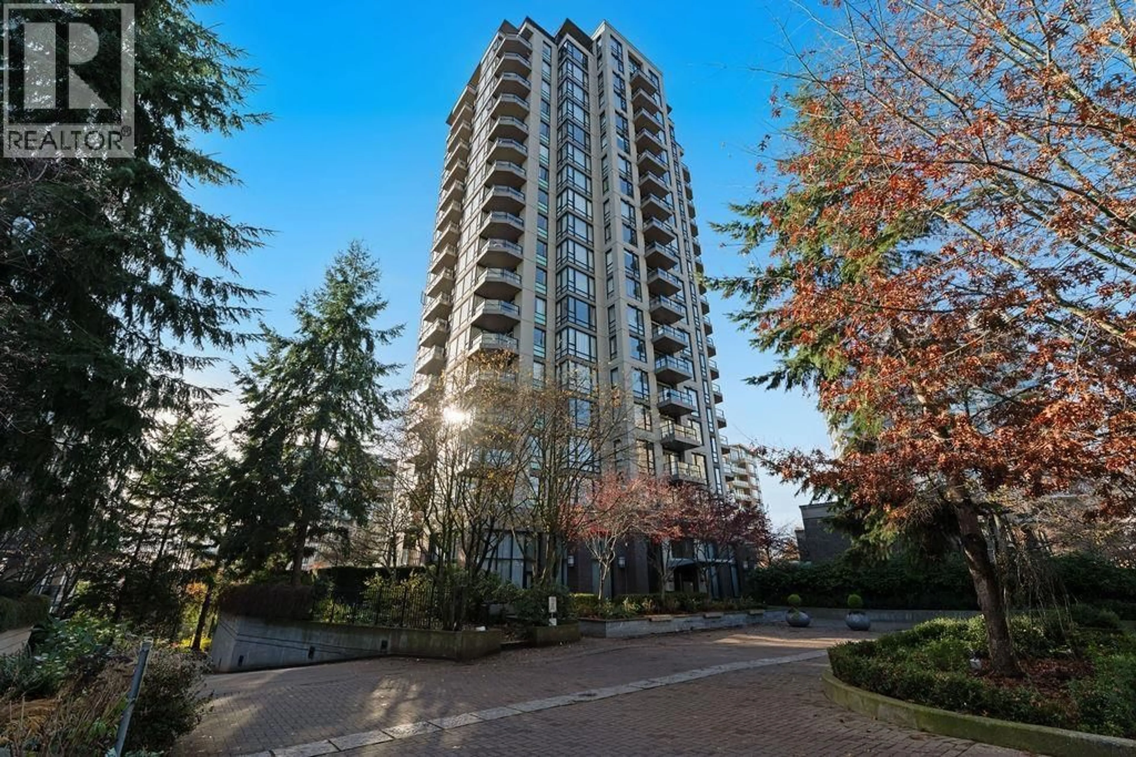 Unknown for 1707 - 151 2ND STREET, North Vancouver British Columbia V7M3P1