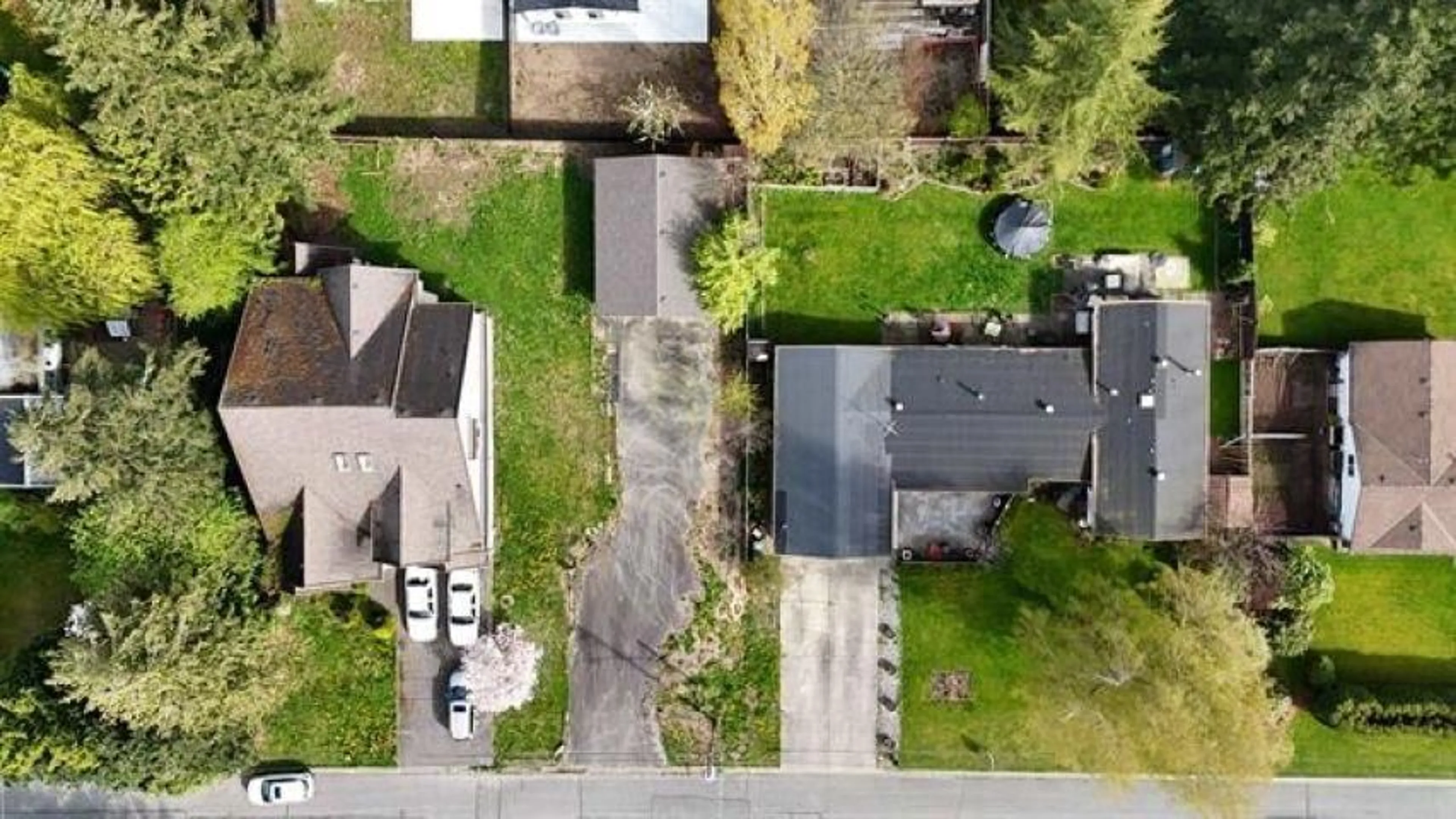 A pic from outside/outdoor area/front of a property/back of a property/a pic from drone, street for 26523 28B AVENUE, Langley British Columbia V4W3B1