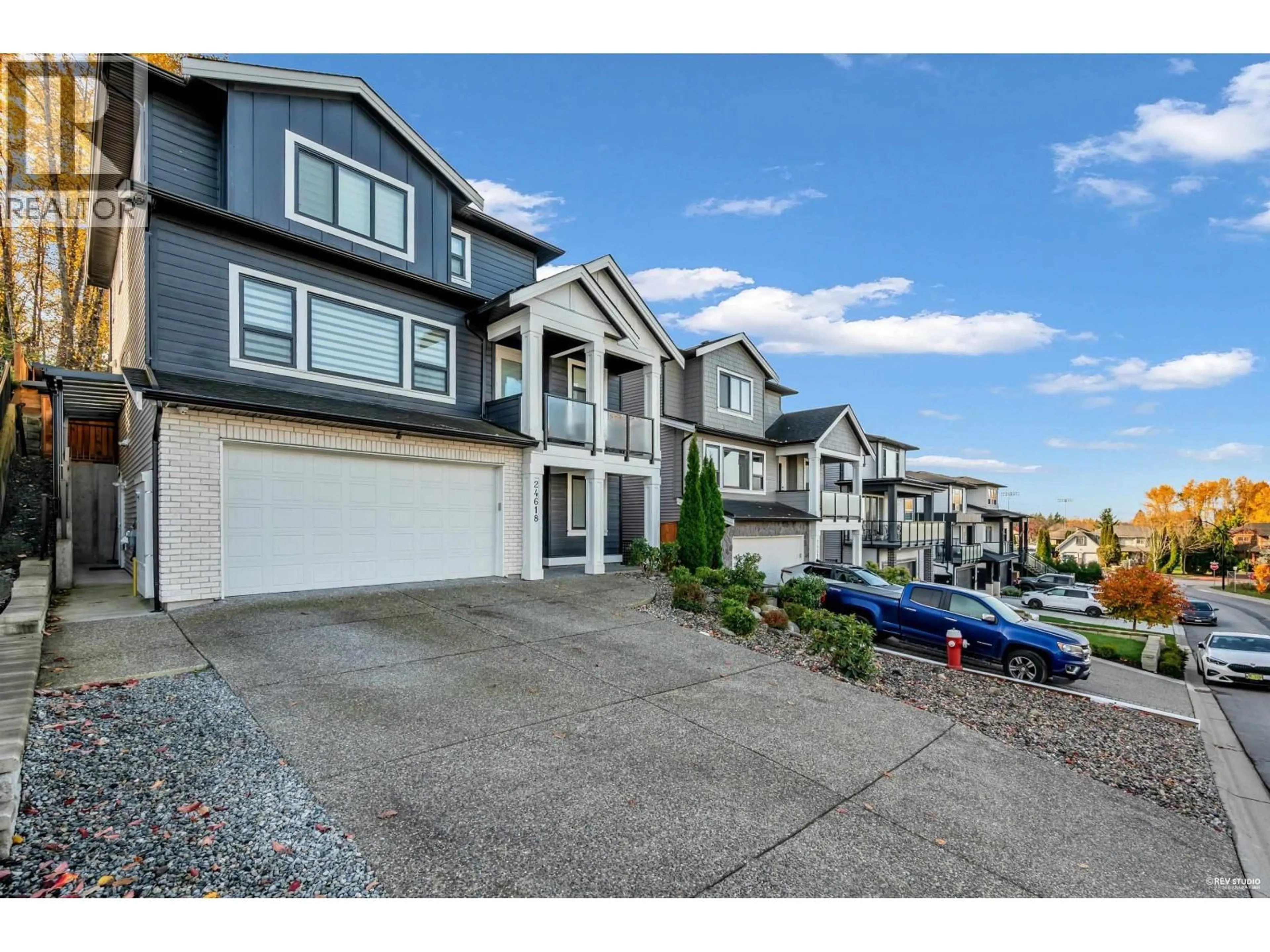 A pic from outside/outdoor area/front of a property/back of a property/a pic from drone, unknown for 24618 105A AVENUE, Maple Ridge British Columbia V2W0K3