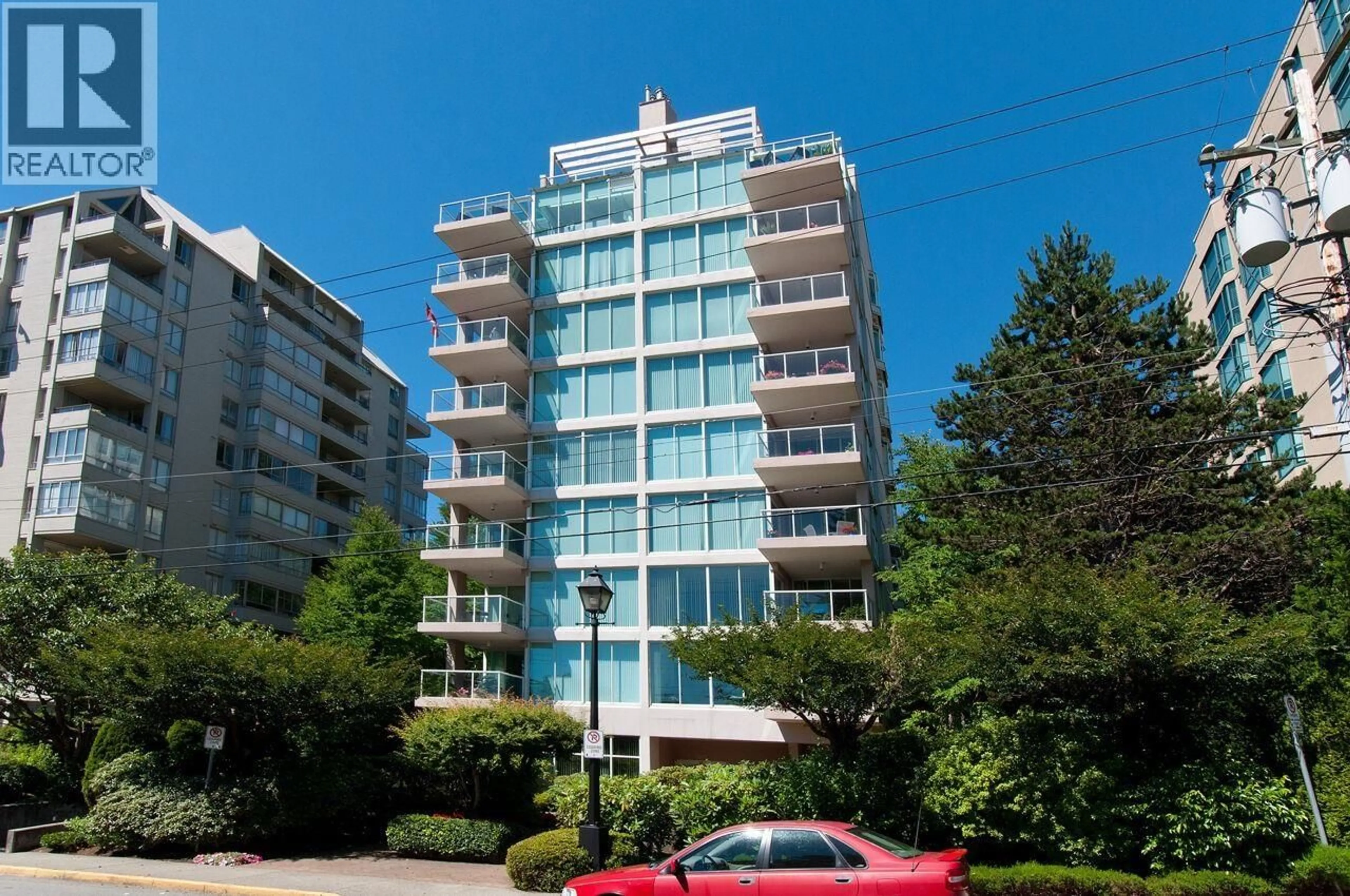 Balcony in the apartment, building for 301 - 1455 DUCHESS AVENUE, West Vancouver British Columbia V7T1H7