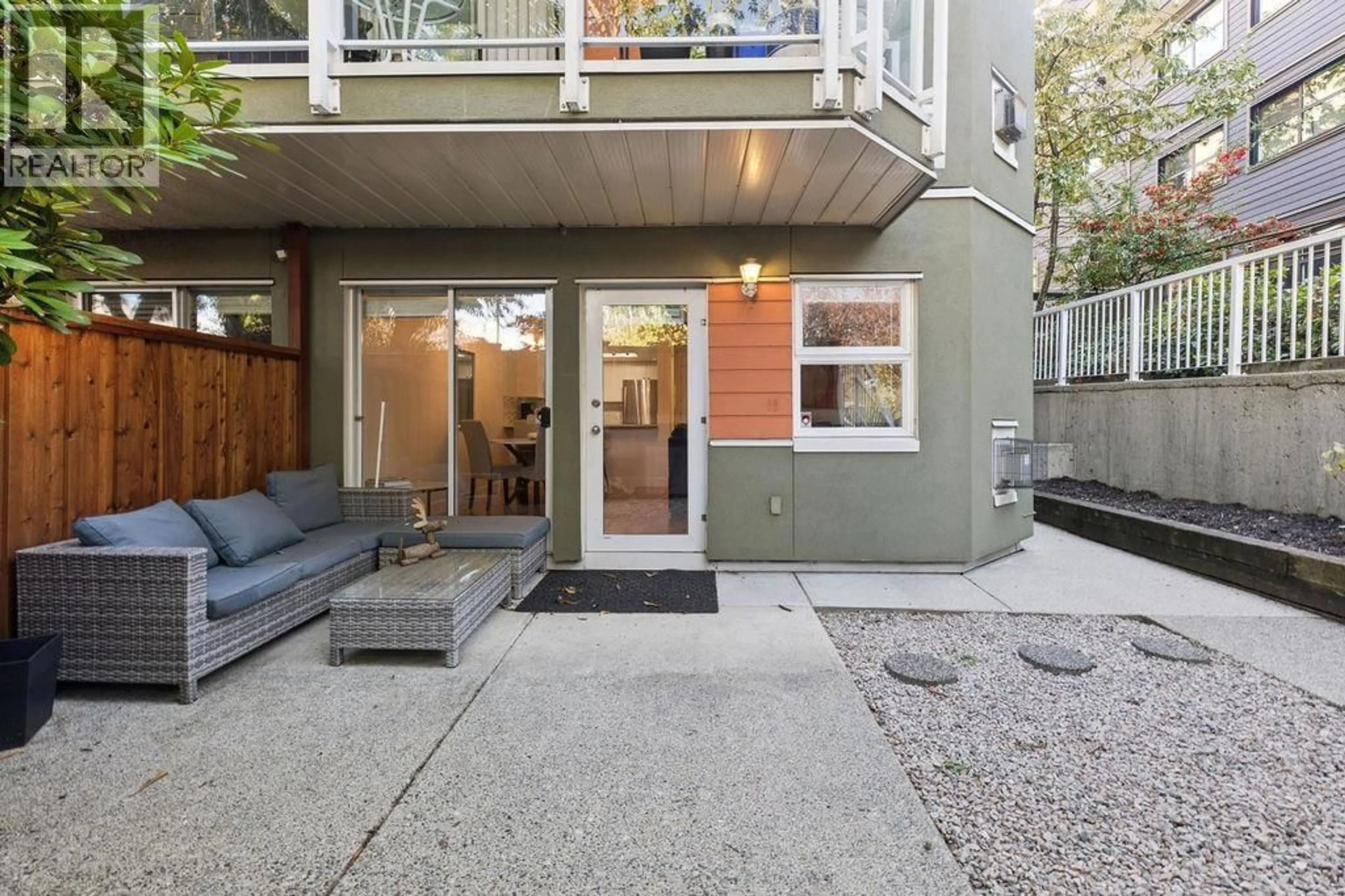 Patio, street for 1A - 1048 7TH AVENUE, Vancouver British Columbia V5T1P7