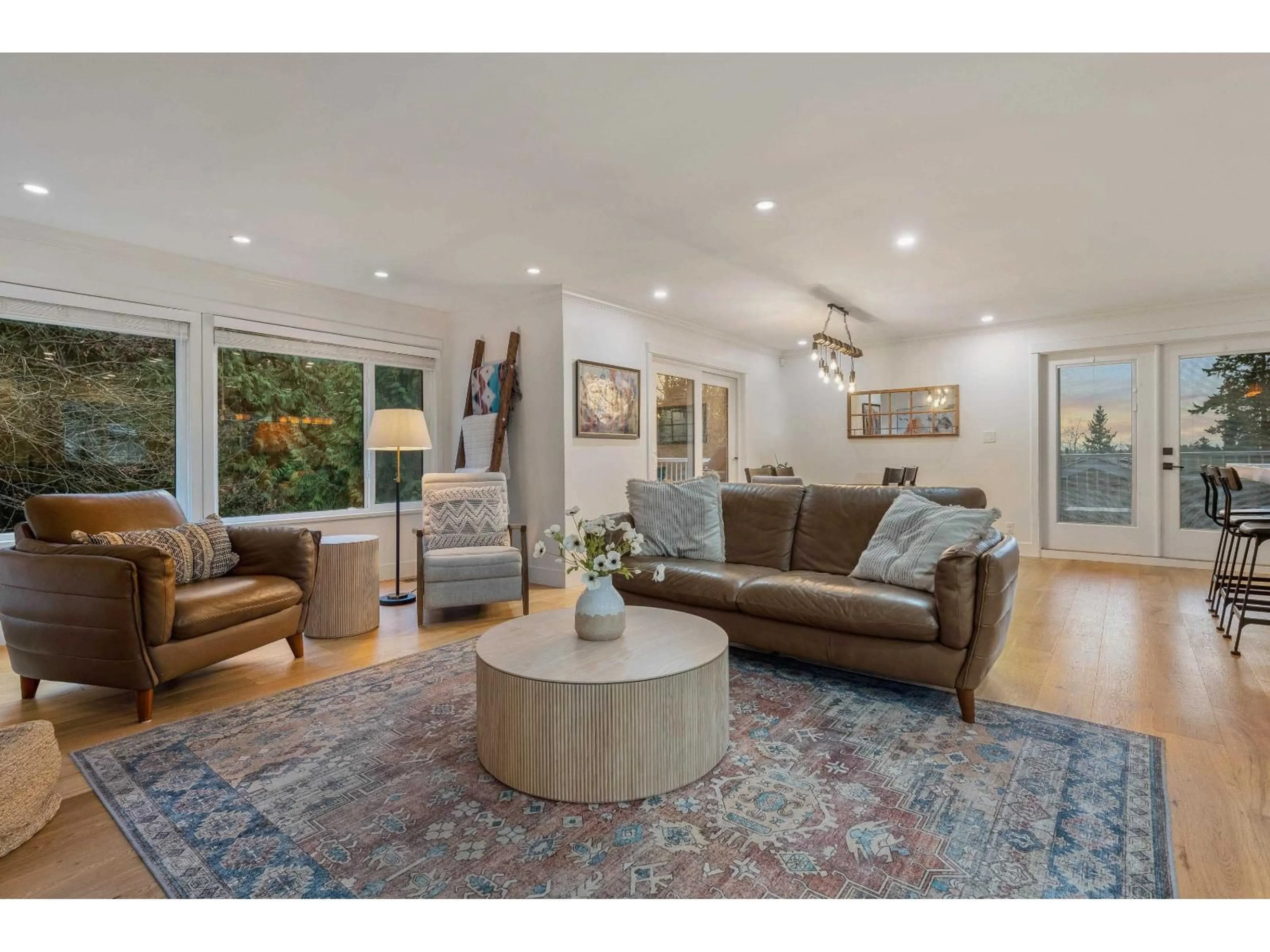 Living room with furniture, unknown for 7403 BARRYMORE DRIVE, Delta British Columbia V4C6X3
