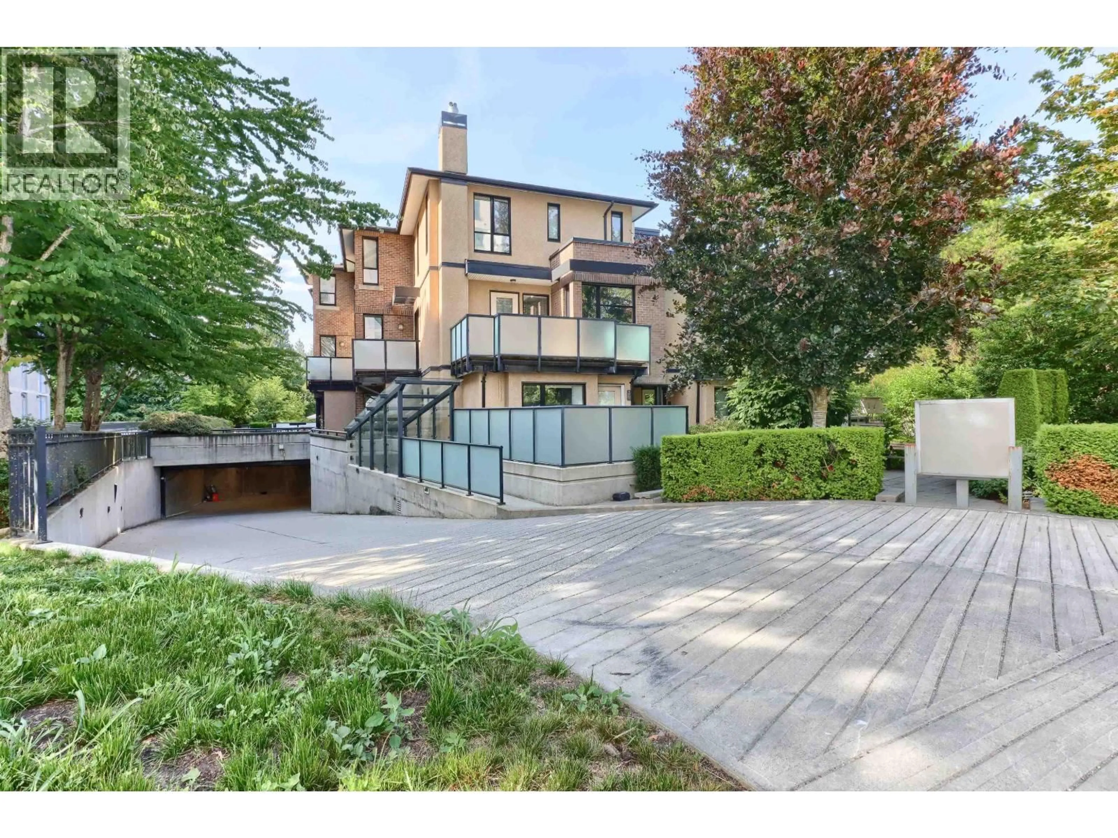 A pic from outside/outdoor area/front of a property/back of a property/a pic from drone, street for 31 - 1863 WESBROOK MALL, Vancouver British Columbia V6T2J7