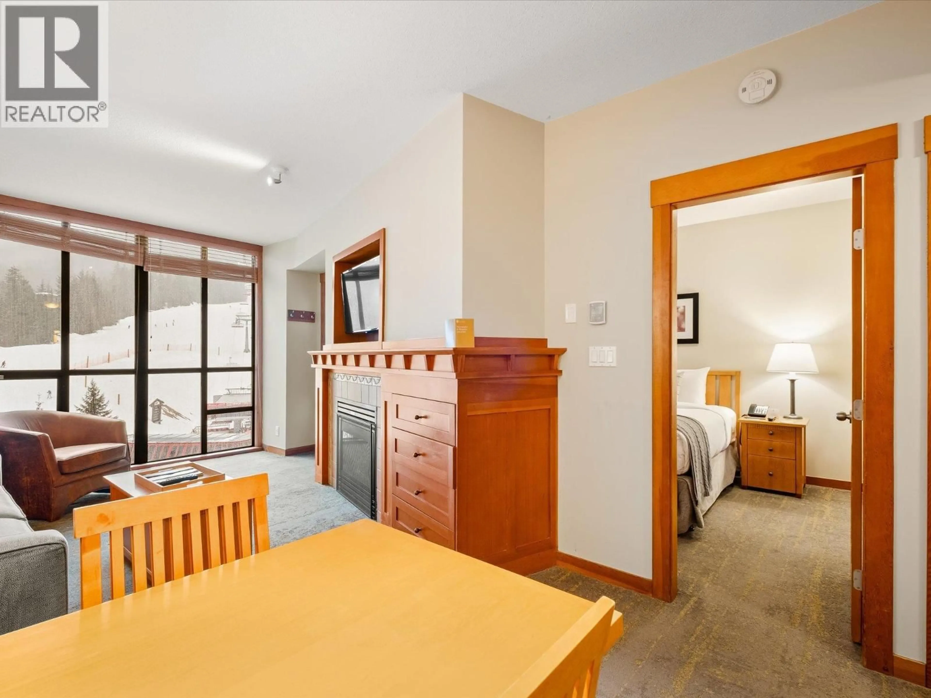 A pic of a room for 602 - 4320 SUNDIAL CRESCENT, Whistler British Columbia V8E1G6