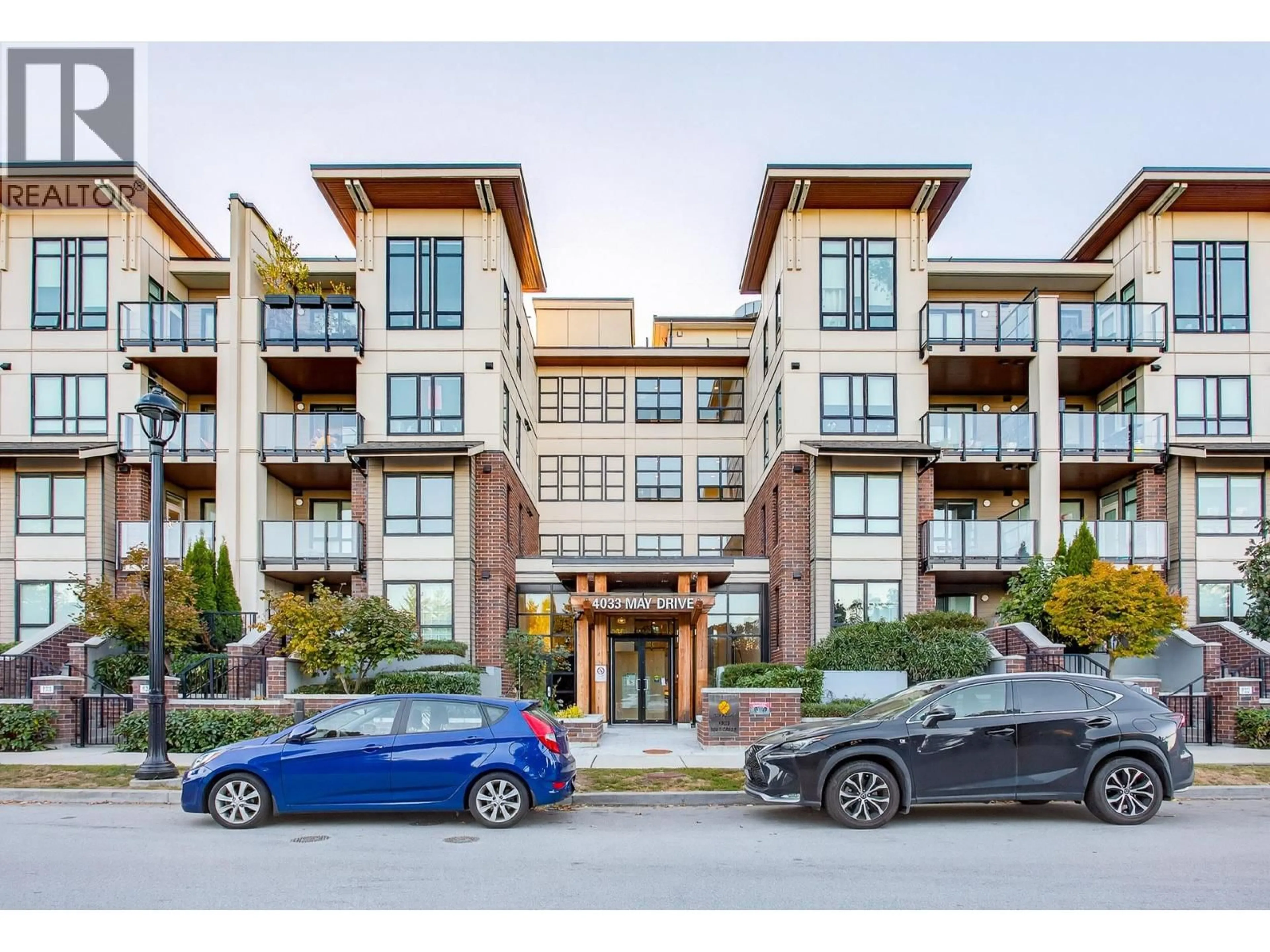 A pic from outside/outdoor area/front of a property/back of a property/a pic from drone, unknown for 325 - 4033 MAY DRIVE, Richmond British Columbia V6X0T3