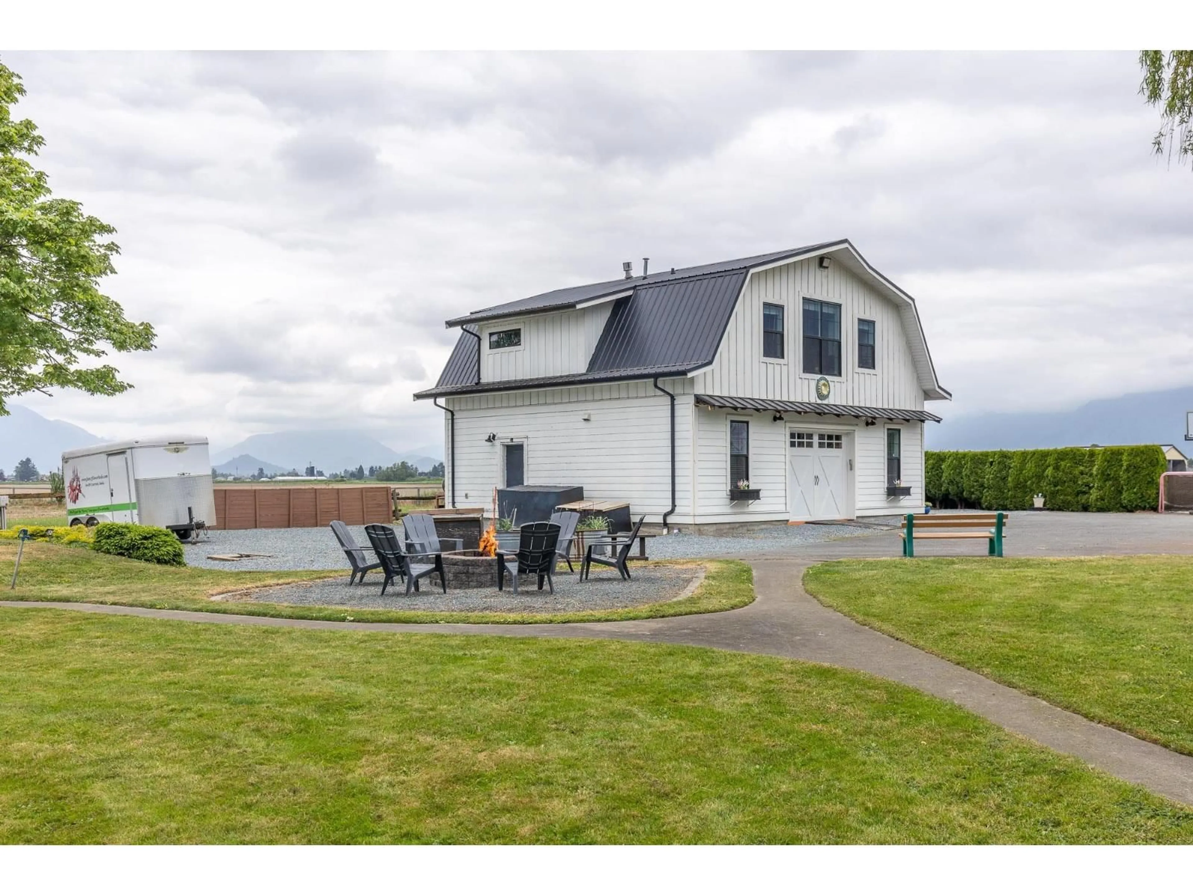 A pic from outside/outdoor area/front of a property/back of a property/a pic from drone, unknown for 48351 PRAIRIE CENTRAL ROAD, Chilliwack British Columbia V2P6H3