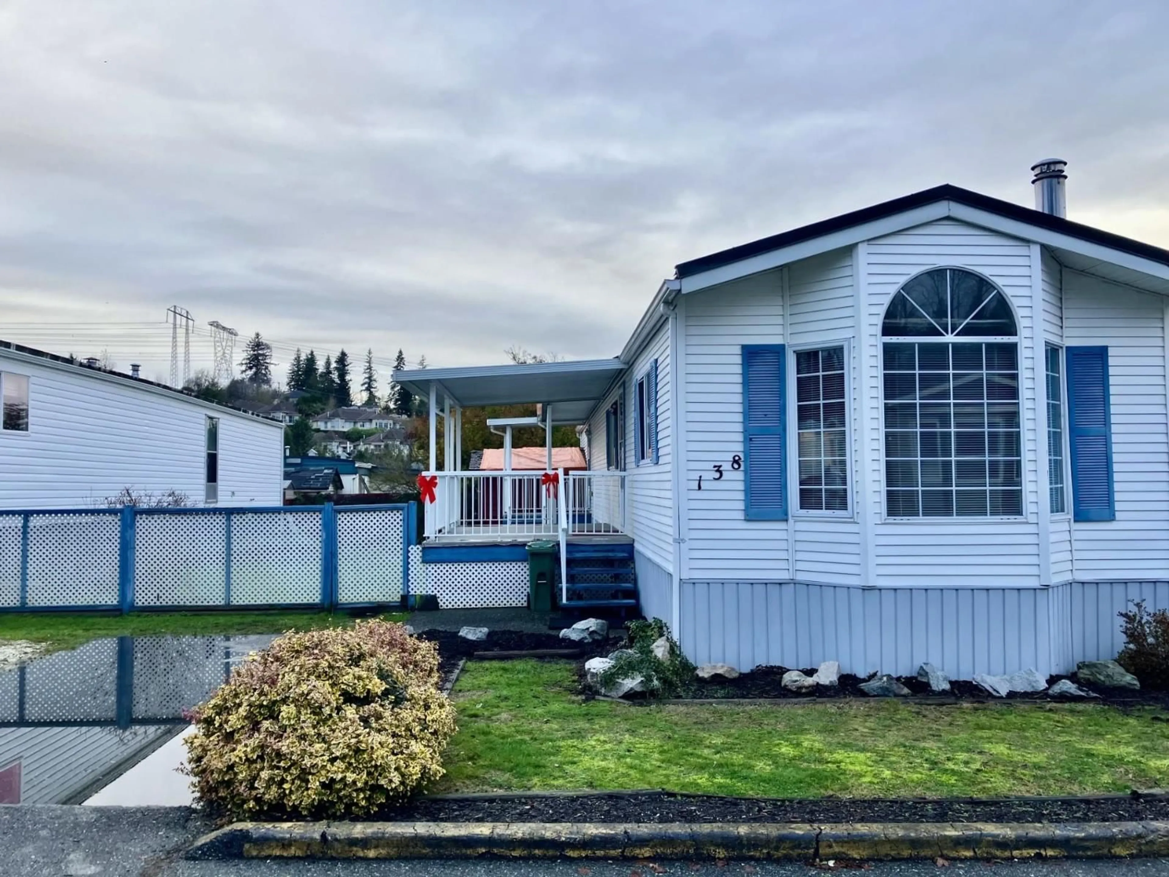 Home with vinyl exterior material, street for 138 - 3300 HORN STREET, Abbotsford British Columbia V2S7Y4