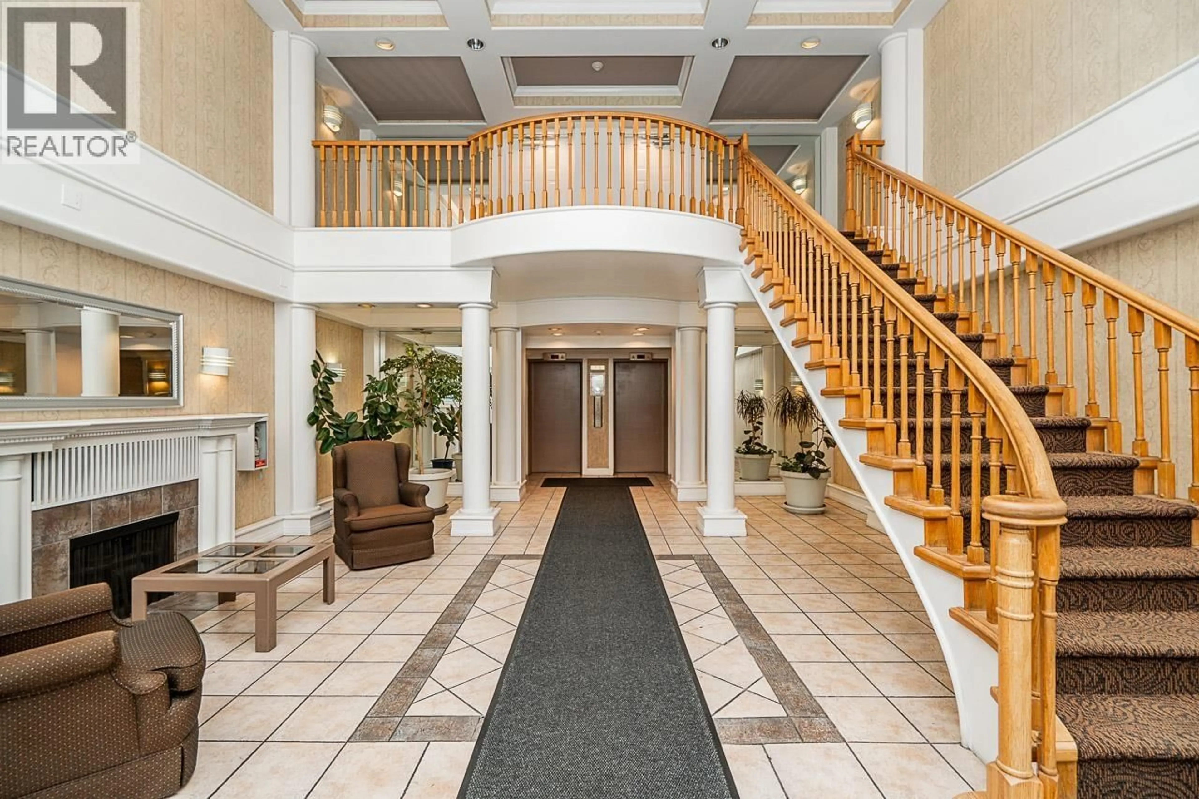 Indoor foyer for 1001 - 6611 MINORU BOULEVARD, Richmond British Columbia V6Y1Y9