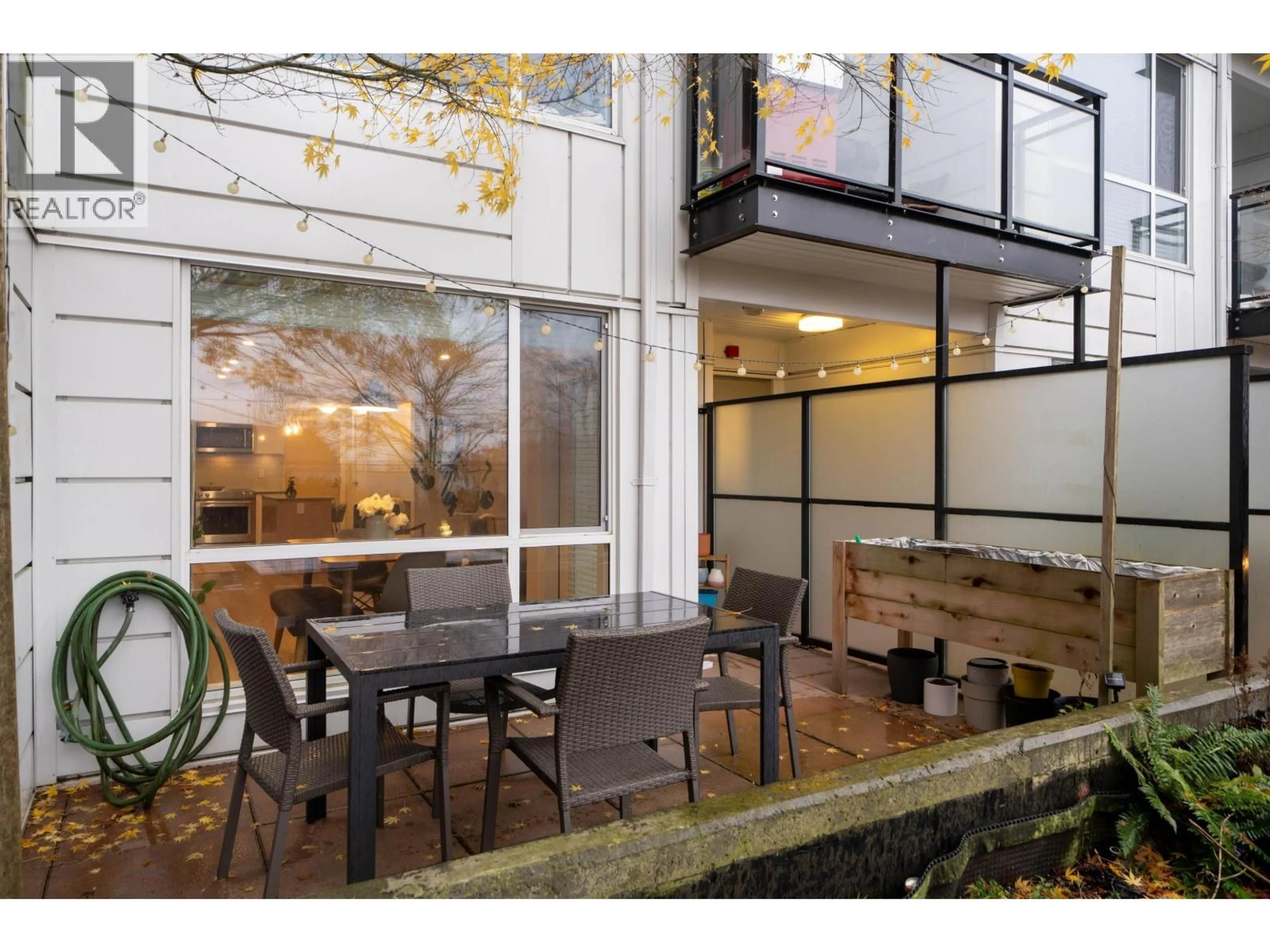 Unknown for 209 - 233 KINGSWAY, Vancouver British Columbia V5T3J5