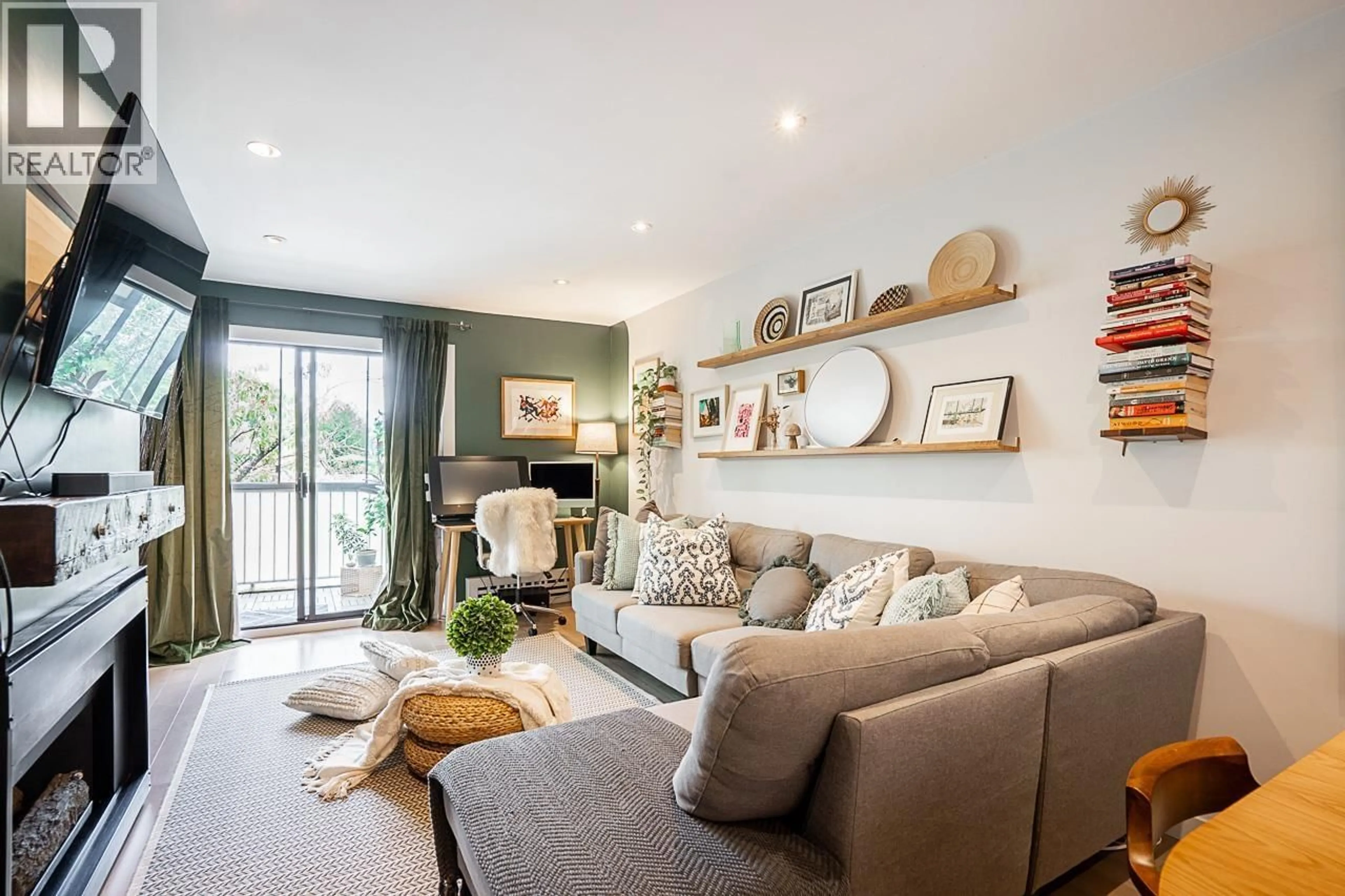 Living room with furniture, unknown for 304 - 1420 7TH AVENUE, Vancouver British Columbia V5N1R8