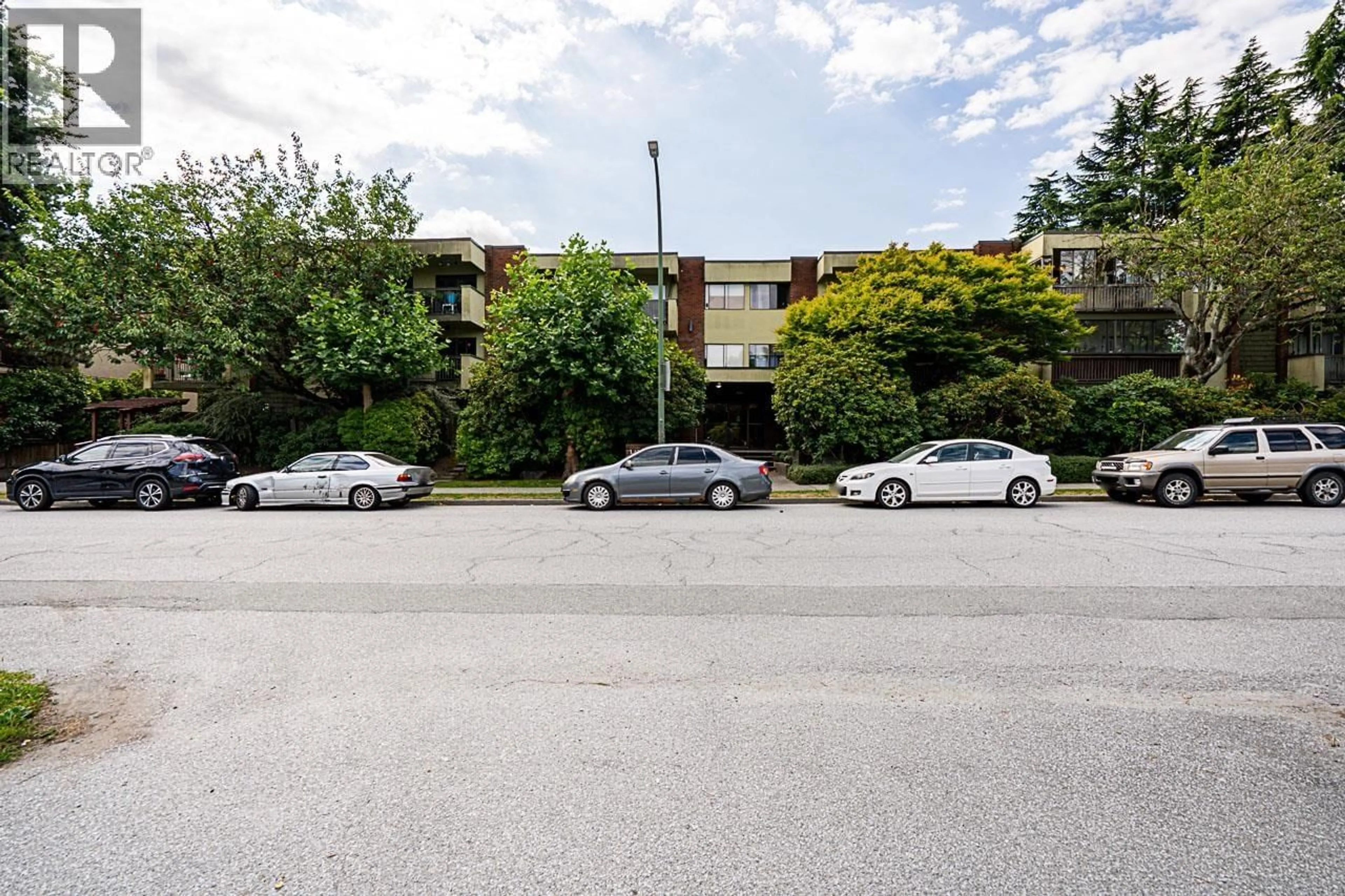Parking for 304 - 1420 7TH AVENUE, Vancouver British Columbia V5N1R8