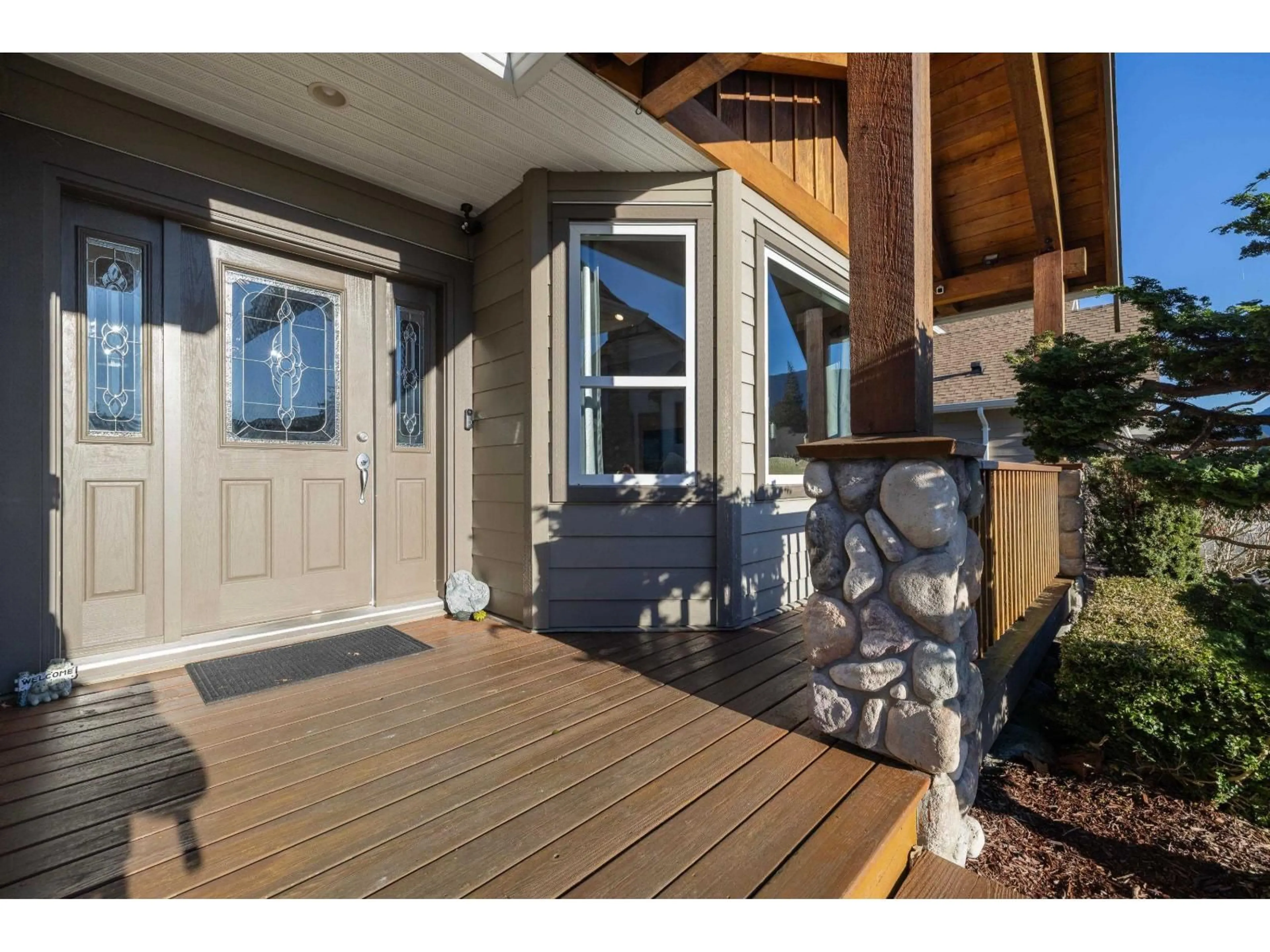 Indoor entryway for 2 - 14550 MORRIS VALLEY ROAD, Mission British Columbia V0M1A1