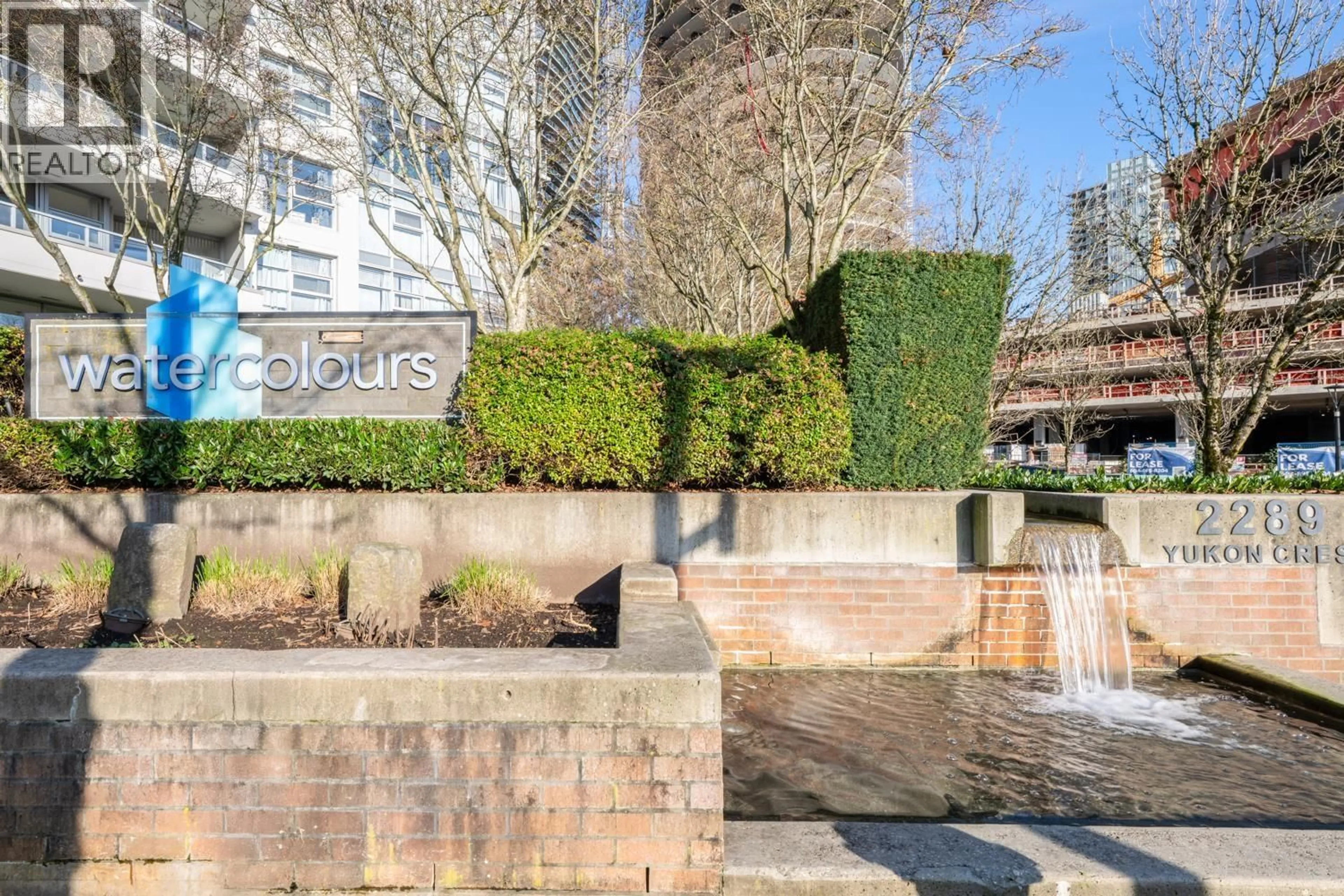 Patio, street for 2608 - 2289 YUKON CRESCENT, Burnaby British Columbia V5C0B2