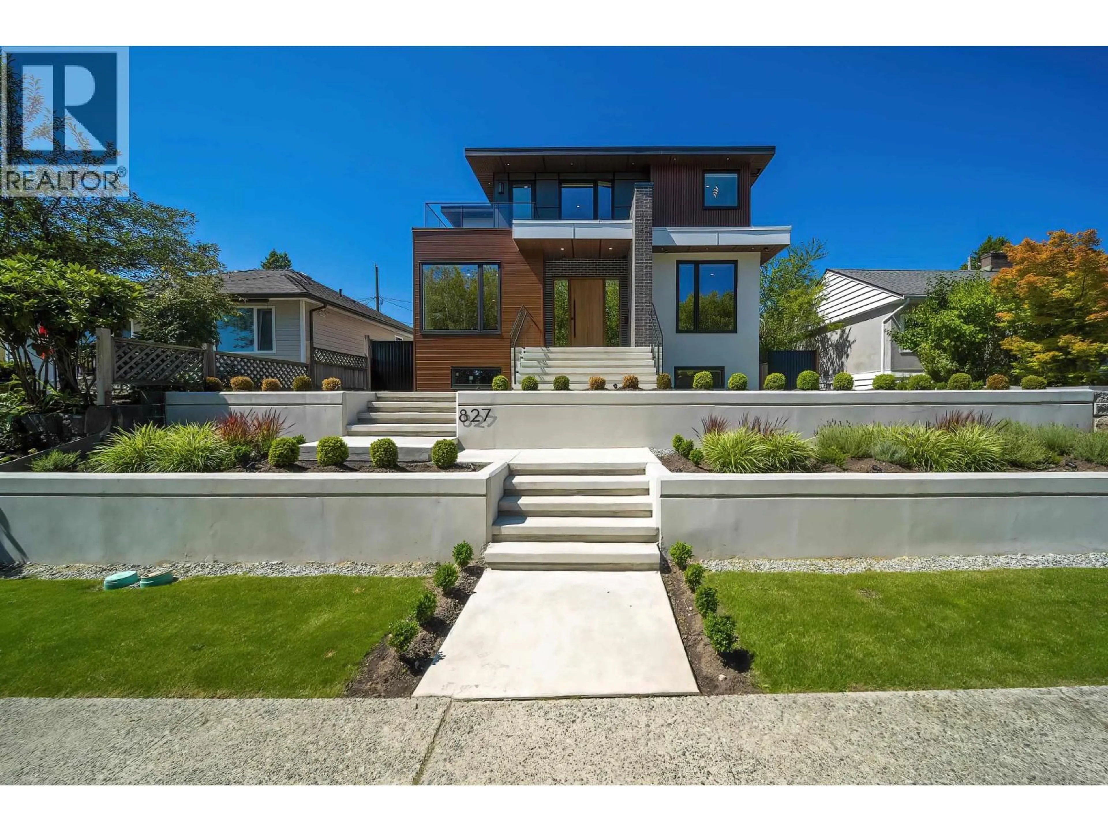 Home with brick exterior material, street for 827 CHESTNUT STREET, New Westminster British Columbia V3L4N3