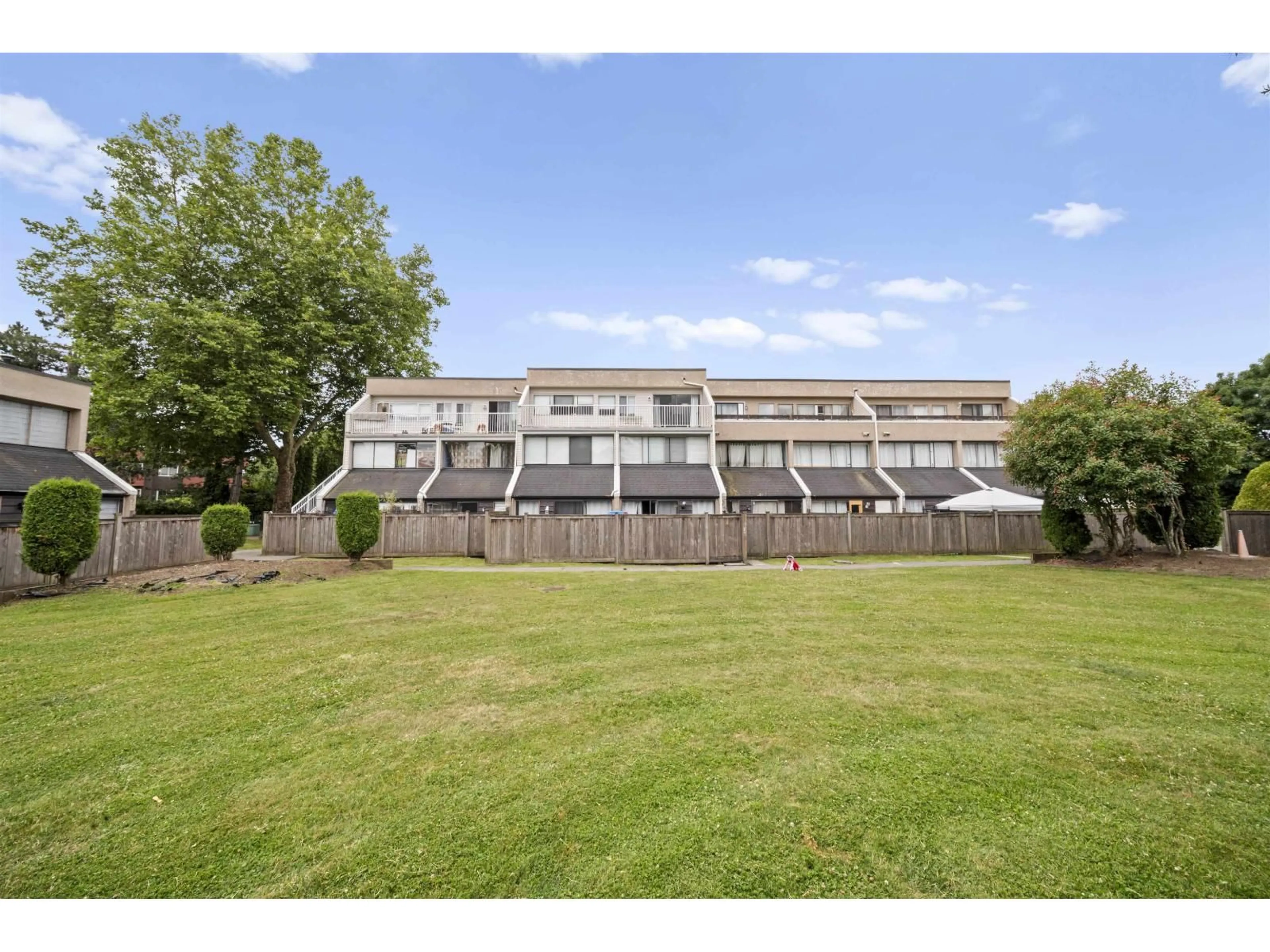 A pic from outside/outdoor area/front of a property/back of a property/a pic from drone, unknown for 55 - 17708 60 AVENUE, Surrey British Columbia V3S1V2