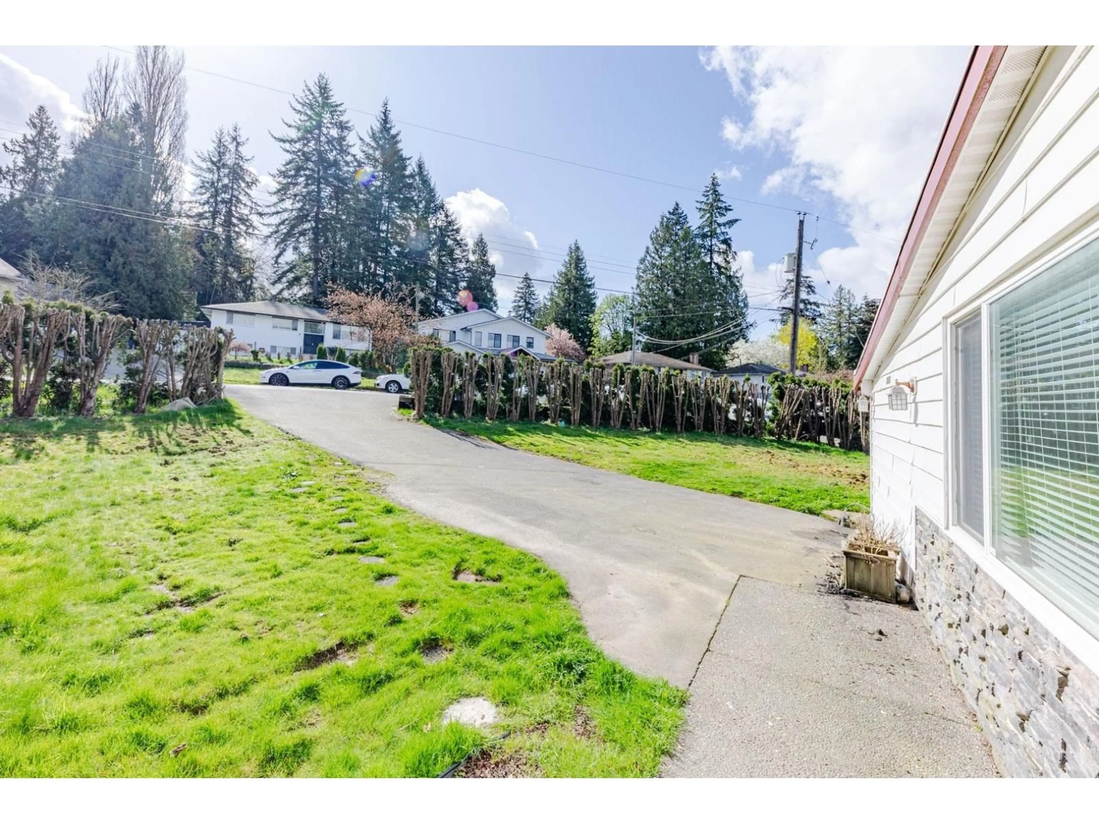 Unknown for 11411 LOUGHREN DRIVE, Surrey British Columbia V3R4Z5