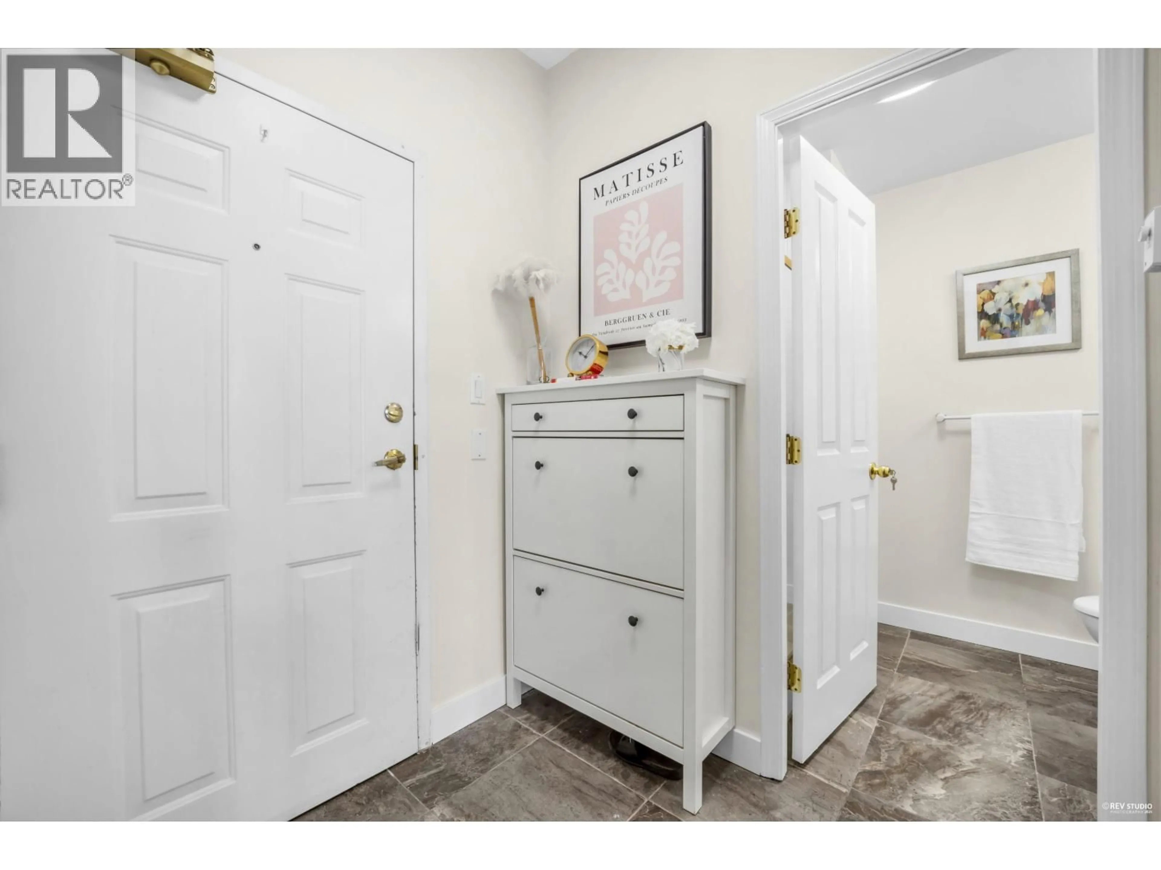 Storage room or clothes room or walk-in closet for 407 - 6837 STATION HILL DRIVE, Burnaby British Columbia V3N5B7