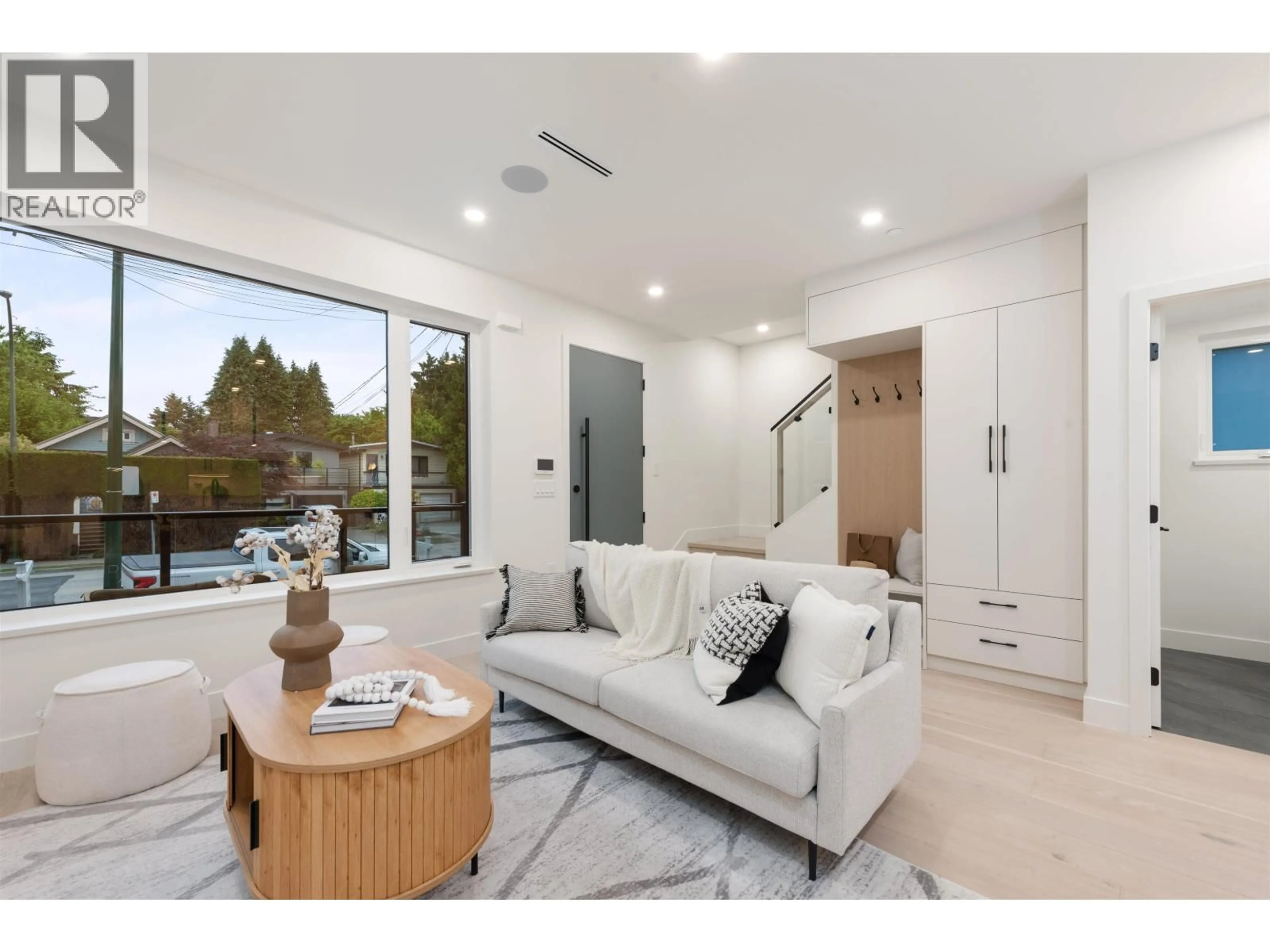 Living room with furniture, unknown for 1 - 65 KING EDWARD AVENUE, Vancouver British Columbia V5V2B8