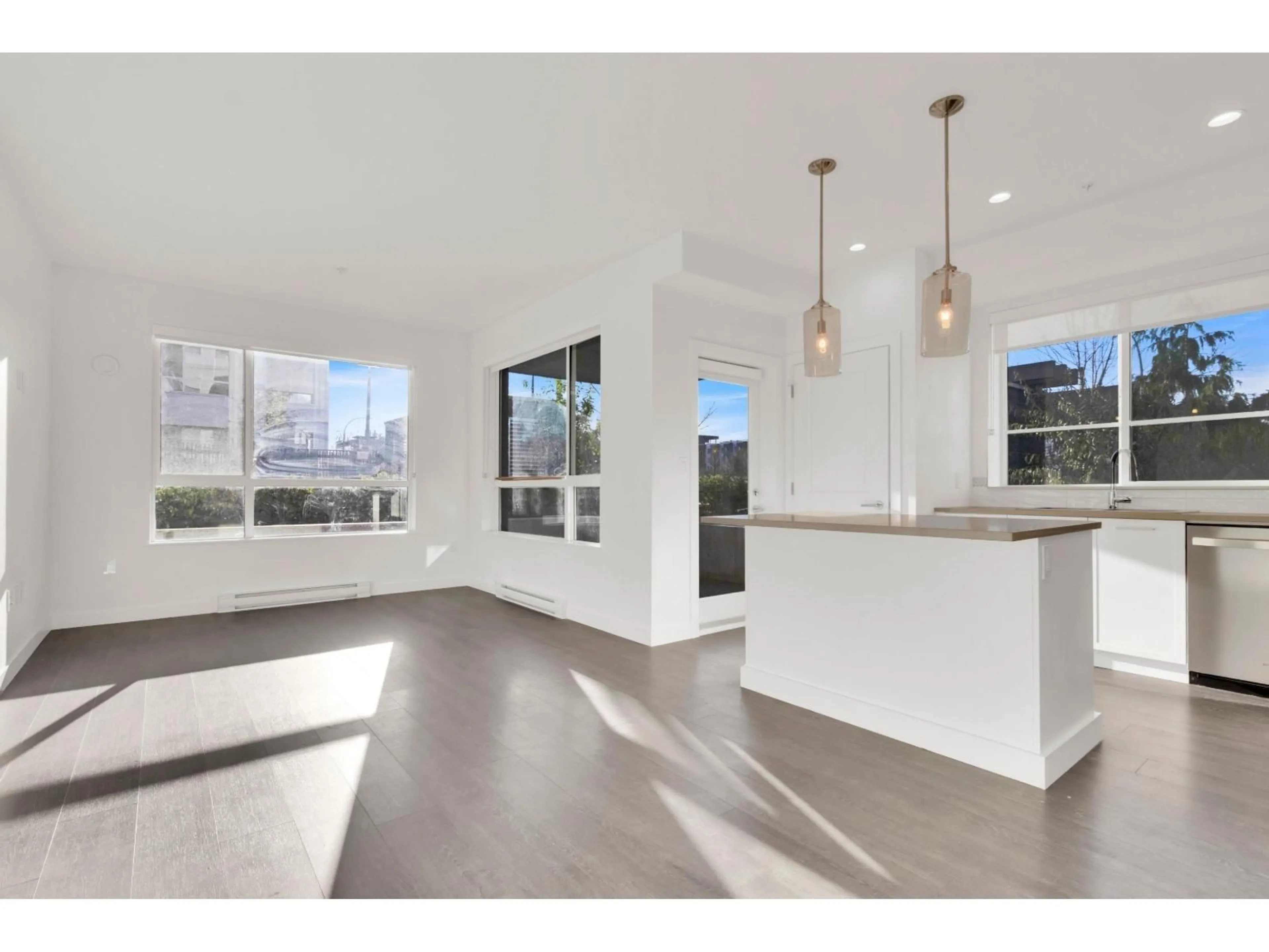 Open concept kitchen, unknown for B108 - 20834 80 AVENUE, Langley British Columbia V2Y3M5