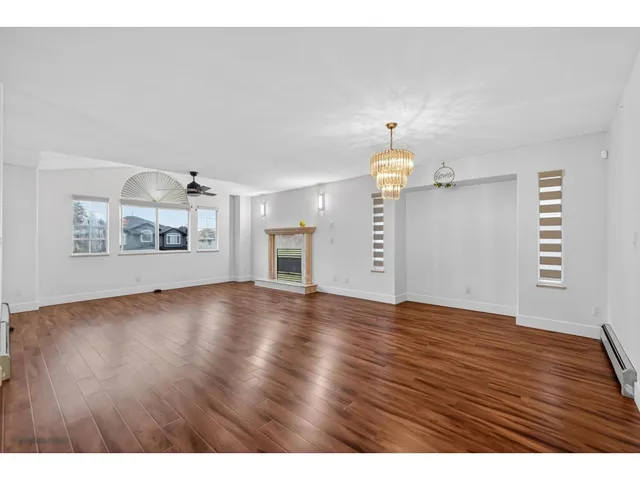 12369 64 AVENUE, Surrey 5