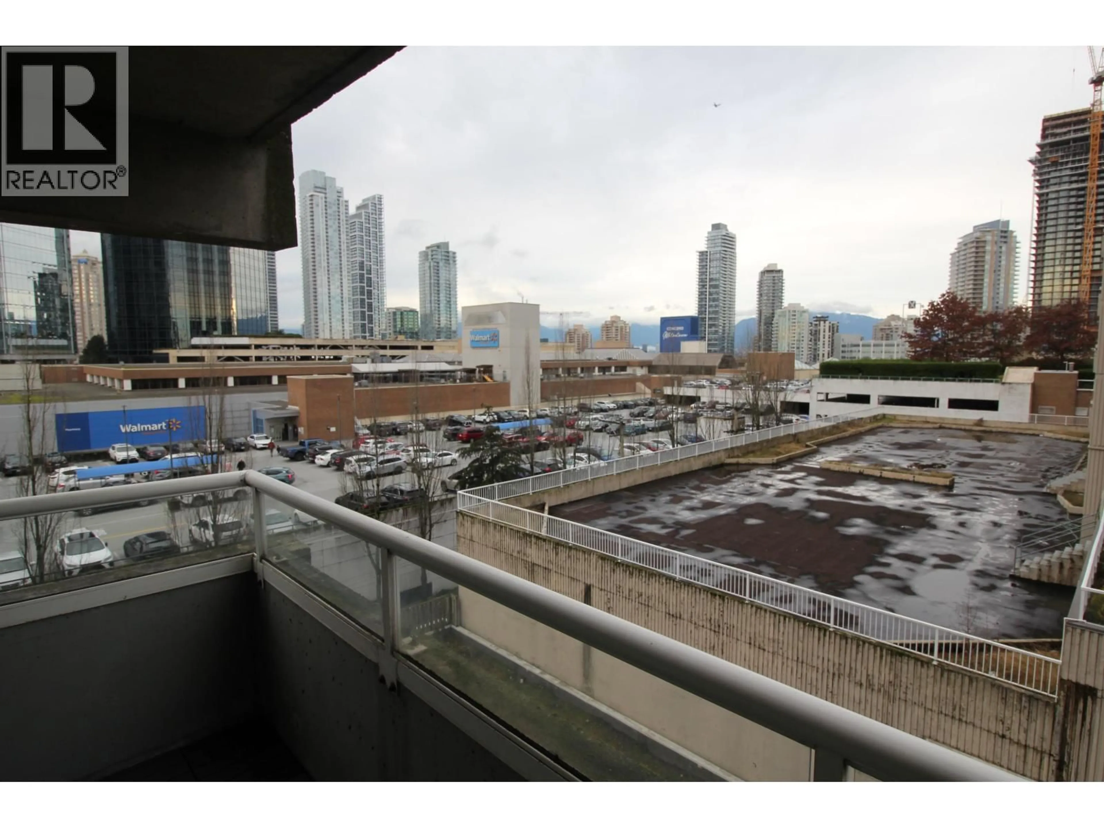 Balcony in the apartment, city buildings view from balcony for 706 - 6595 BONSOR AVENUE, Burnaby British Columbia V5H4G5