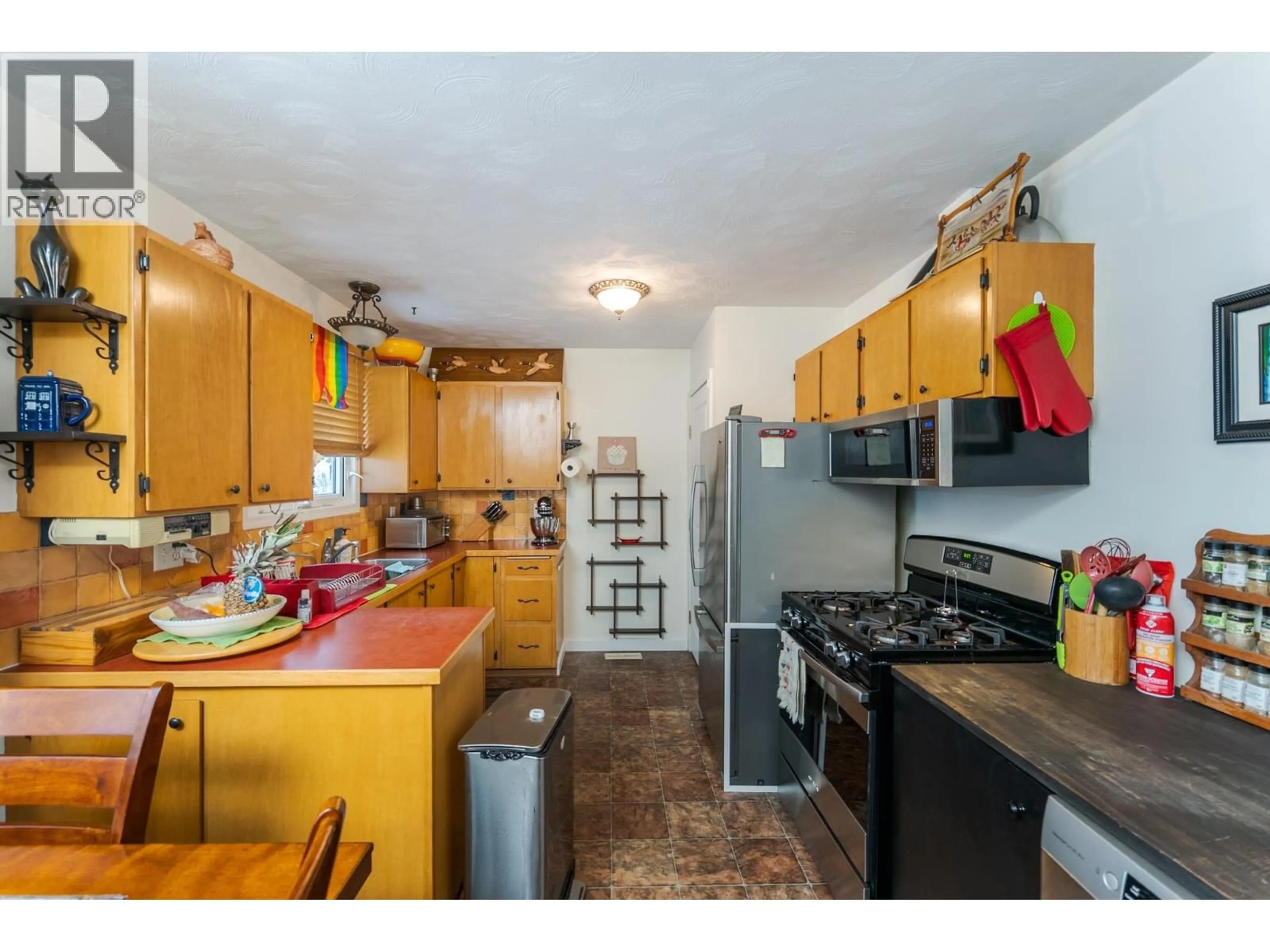 Standard kitchen, unknown for 226 WILSON CRESCENT, Prince George British Columbia V2L4P7