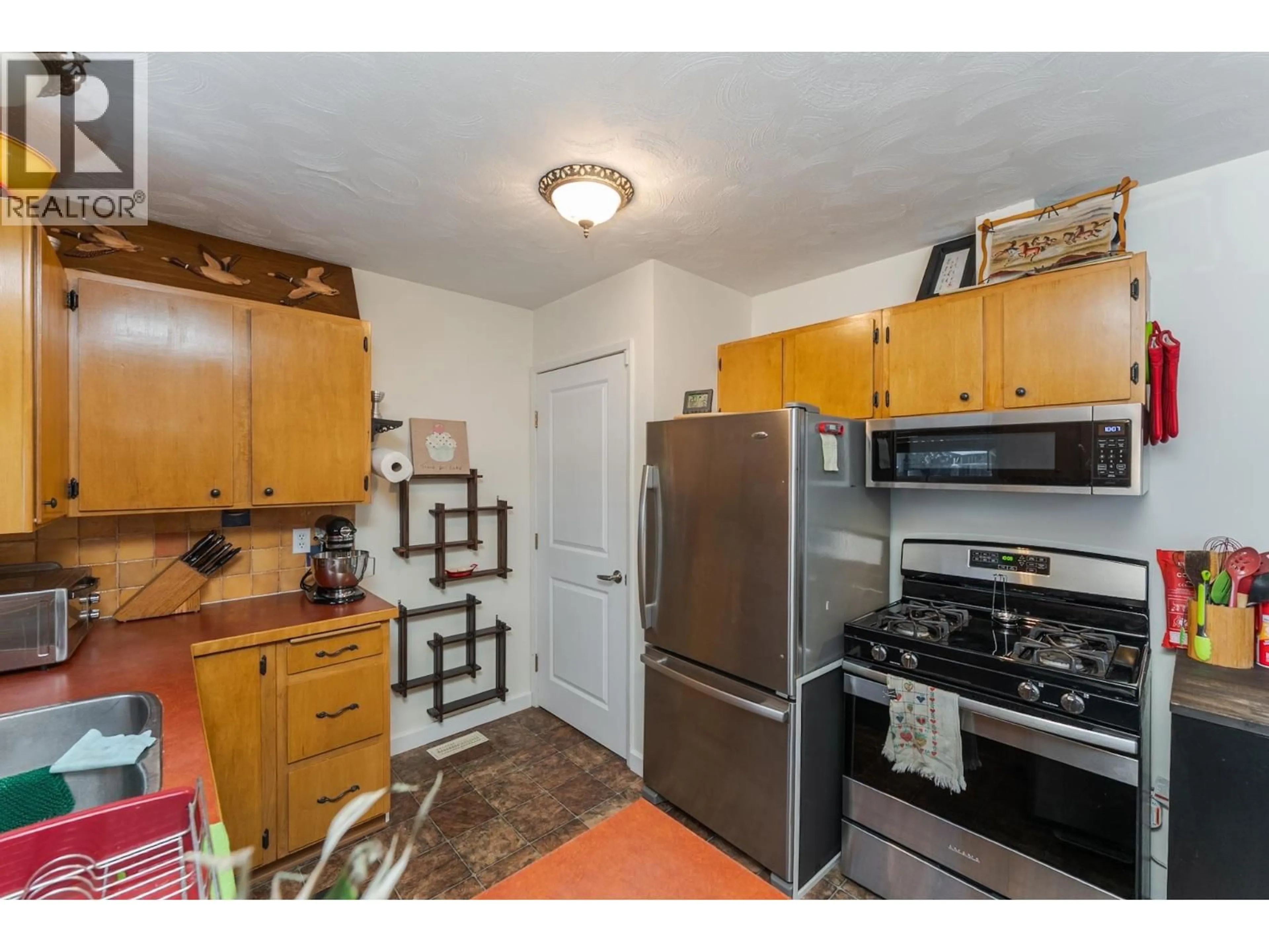 Standard kitchen, unknown for 226 WILSON CRESCENT, Prince George British Columbia V2L4P7