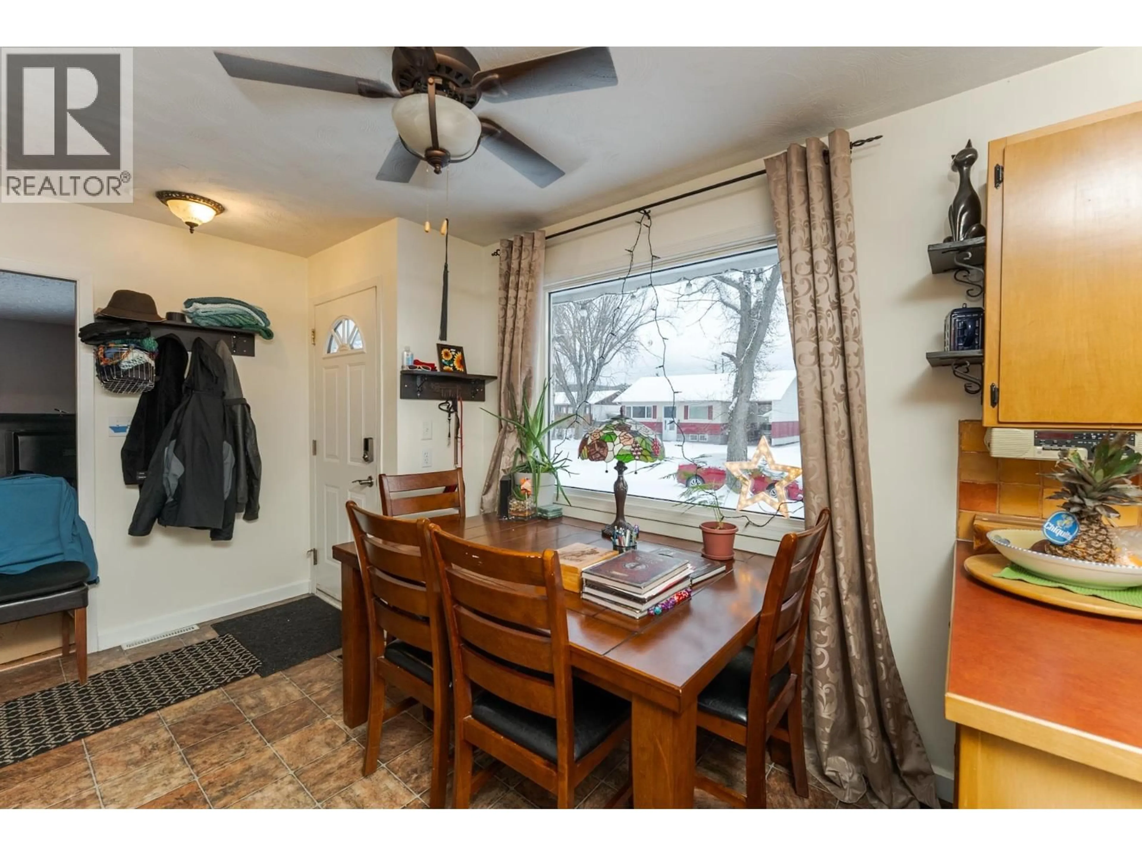 Dining room, wood/laminate floor for 226 WILSON CRESCENT, Prince George British Columbia V2L4P7