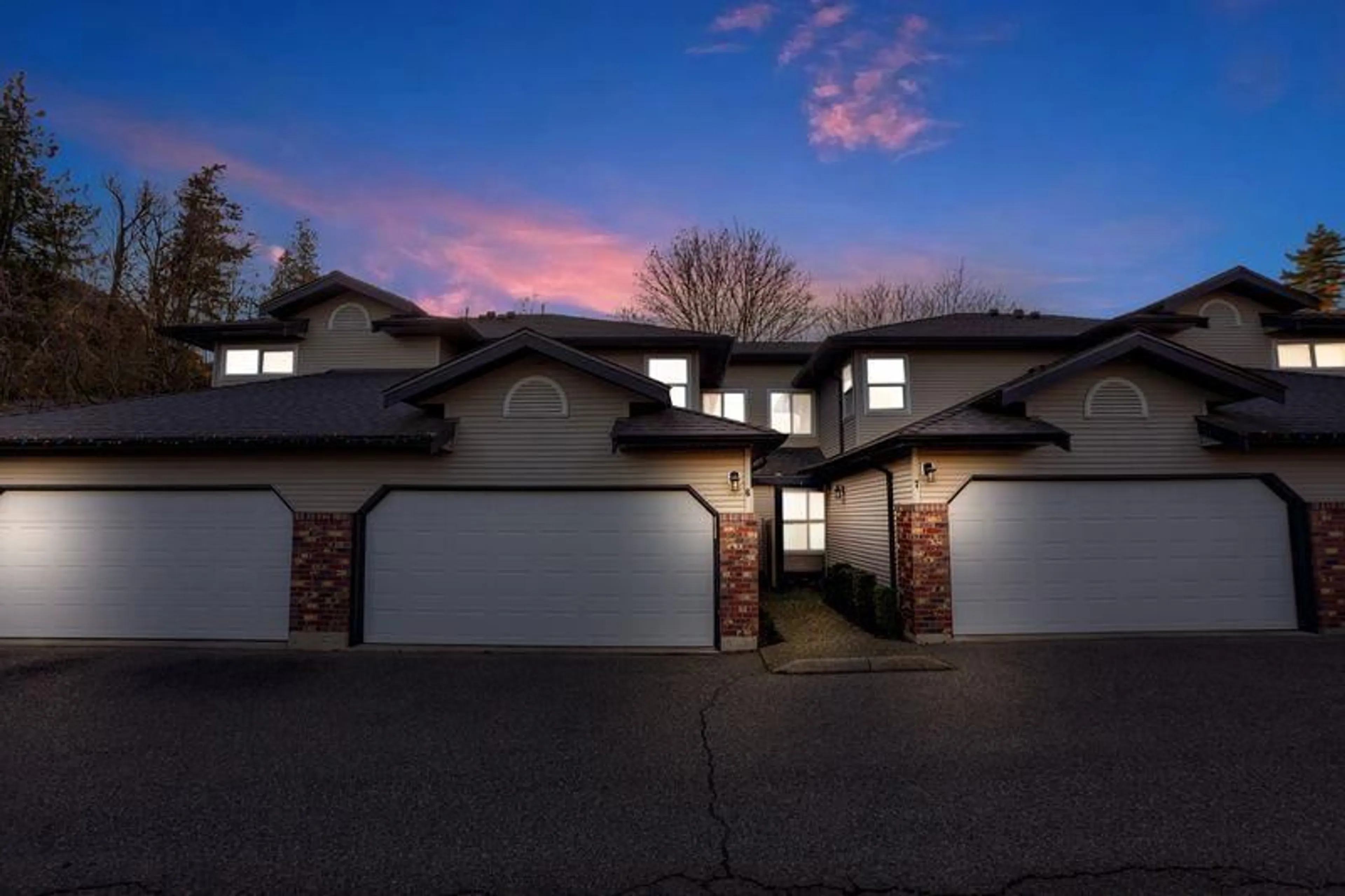 Unknown for 6 - 36060 OLD YALE ROAD, Abbotsford British Columbia V3G2E9