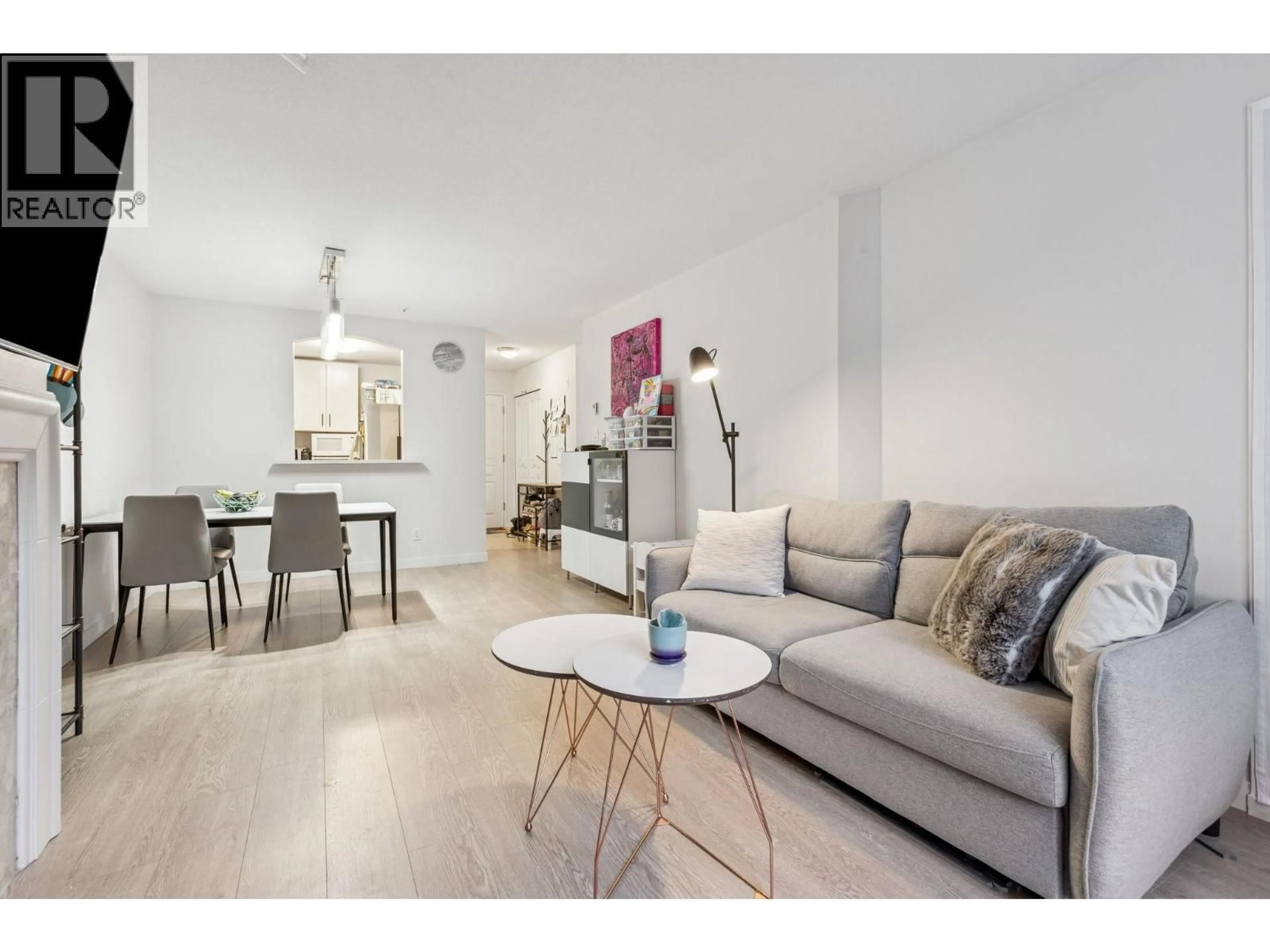 Living room with furniture, unknown for 215 - 8180 JONES ROAD, Richmond British Columbia V6Y3Z6