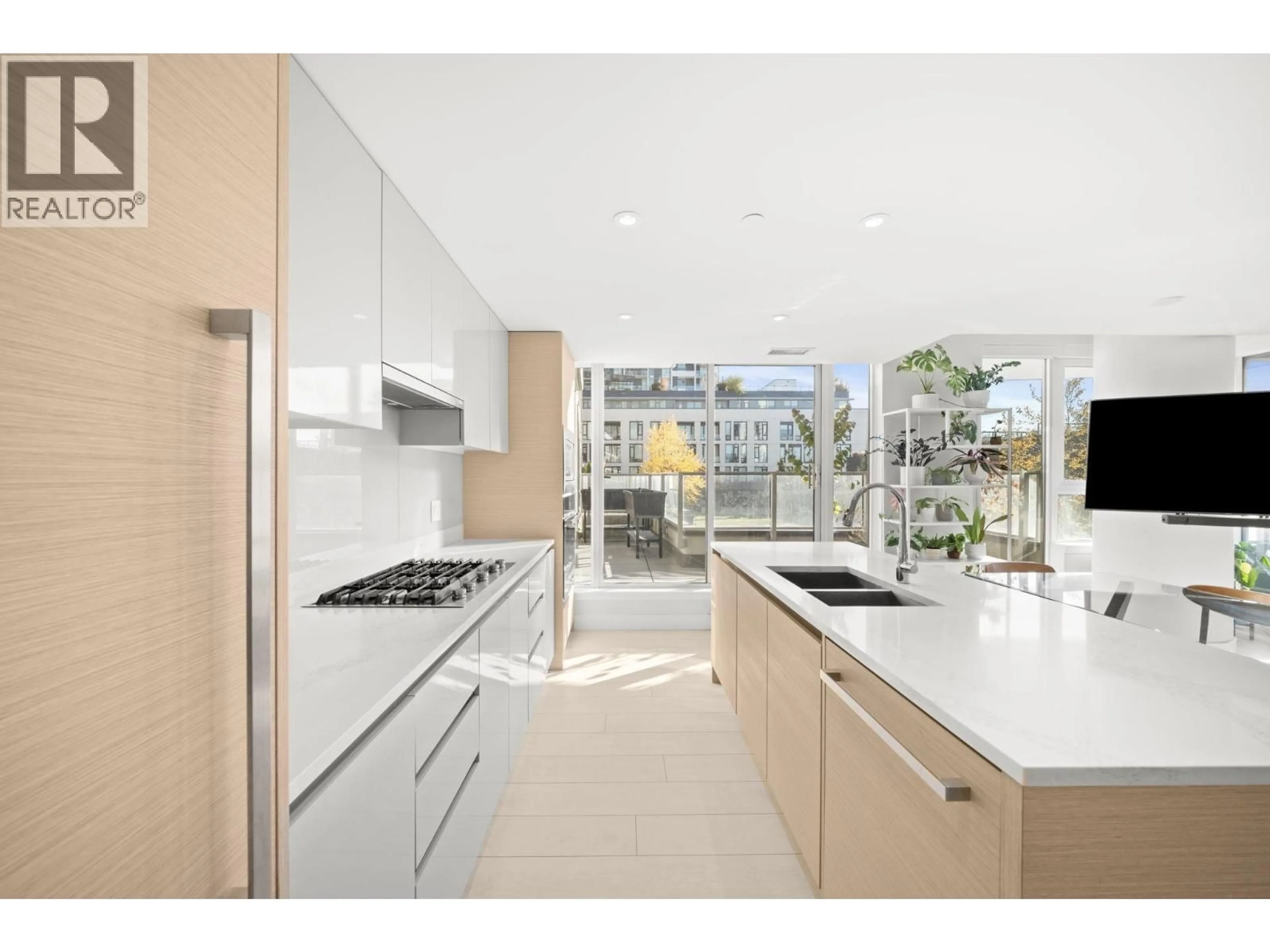 Contemporary kitchen, unknown for 320 - 3538 SAWMILL CRESCENT, Vancouver British Columbia V5S0J8