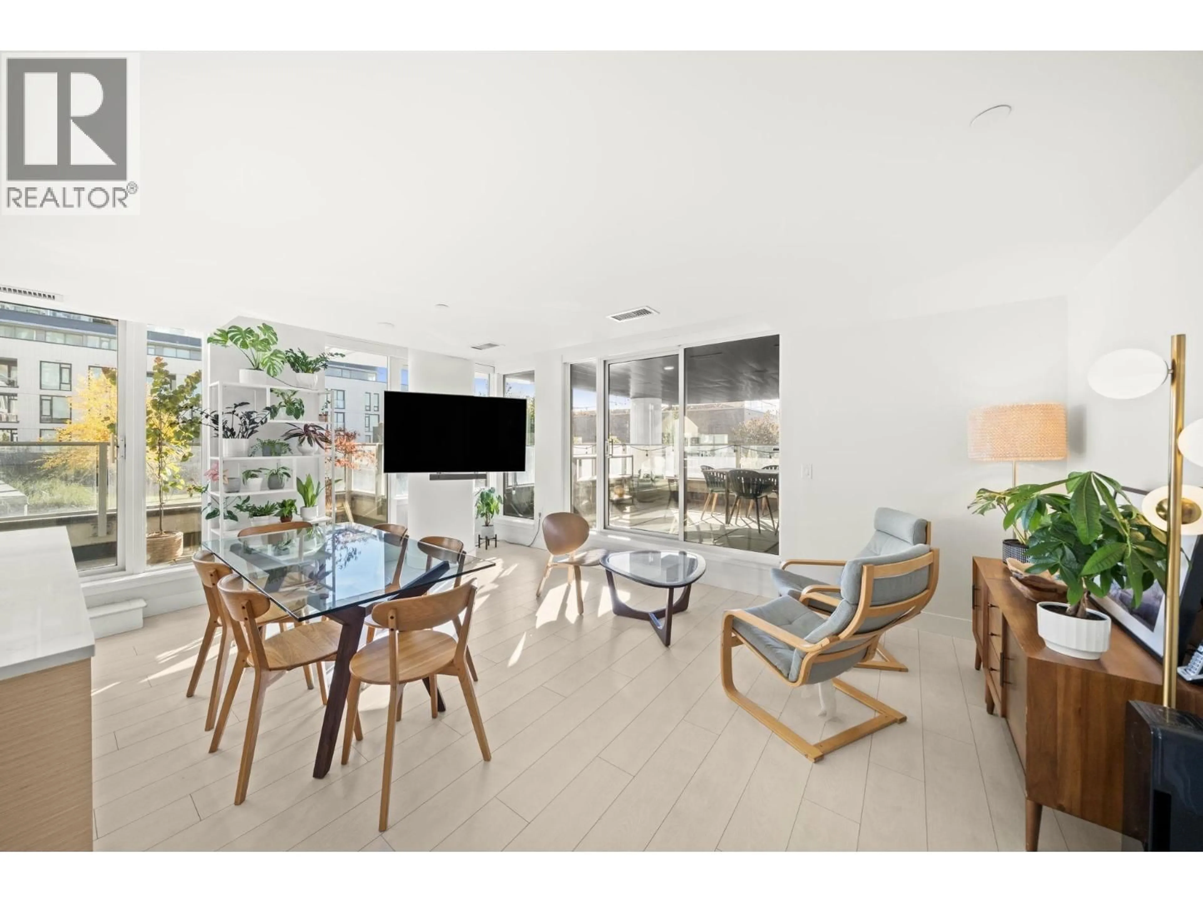 Unknown for 320 - 3538 SAWMILL CRESCENT, Vancouver British Columbia V5S0J8