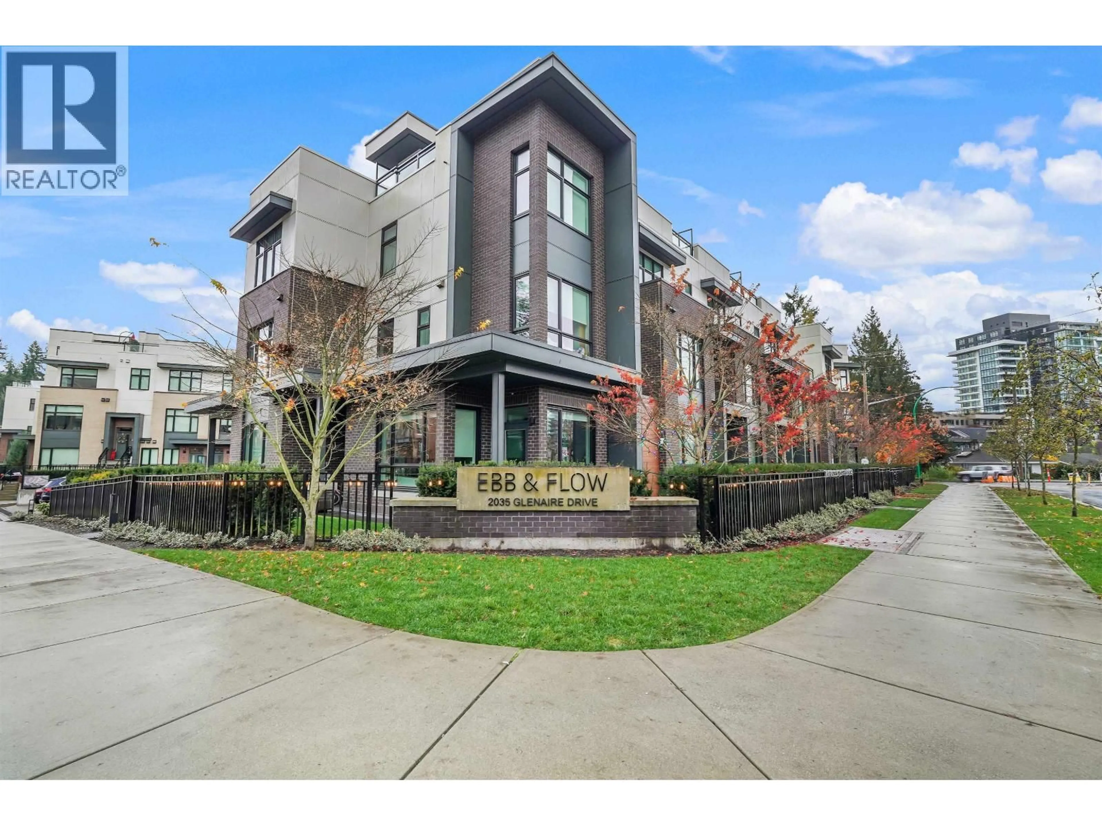 Patio, street for 124 - 2035 GLENAIRE DRIVE, North Vancouver British Columbia V7P1Y2