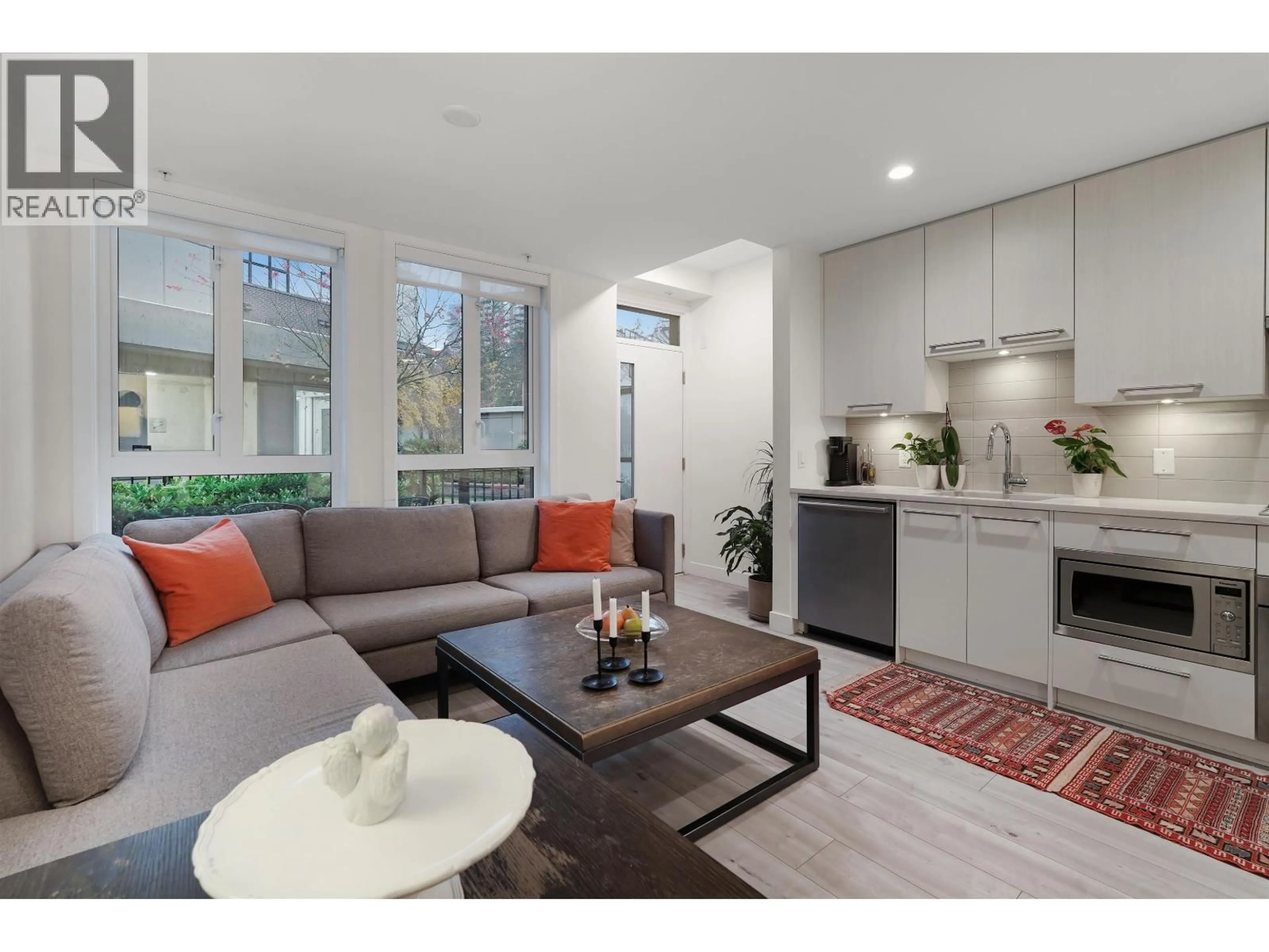 Open concept kitchen, unknown for 124 - 2035 GLENAIRE DRIVE, North Vancouver British Columbia V7P1Y2