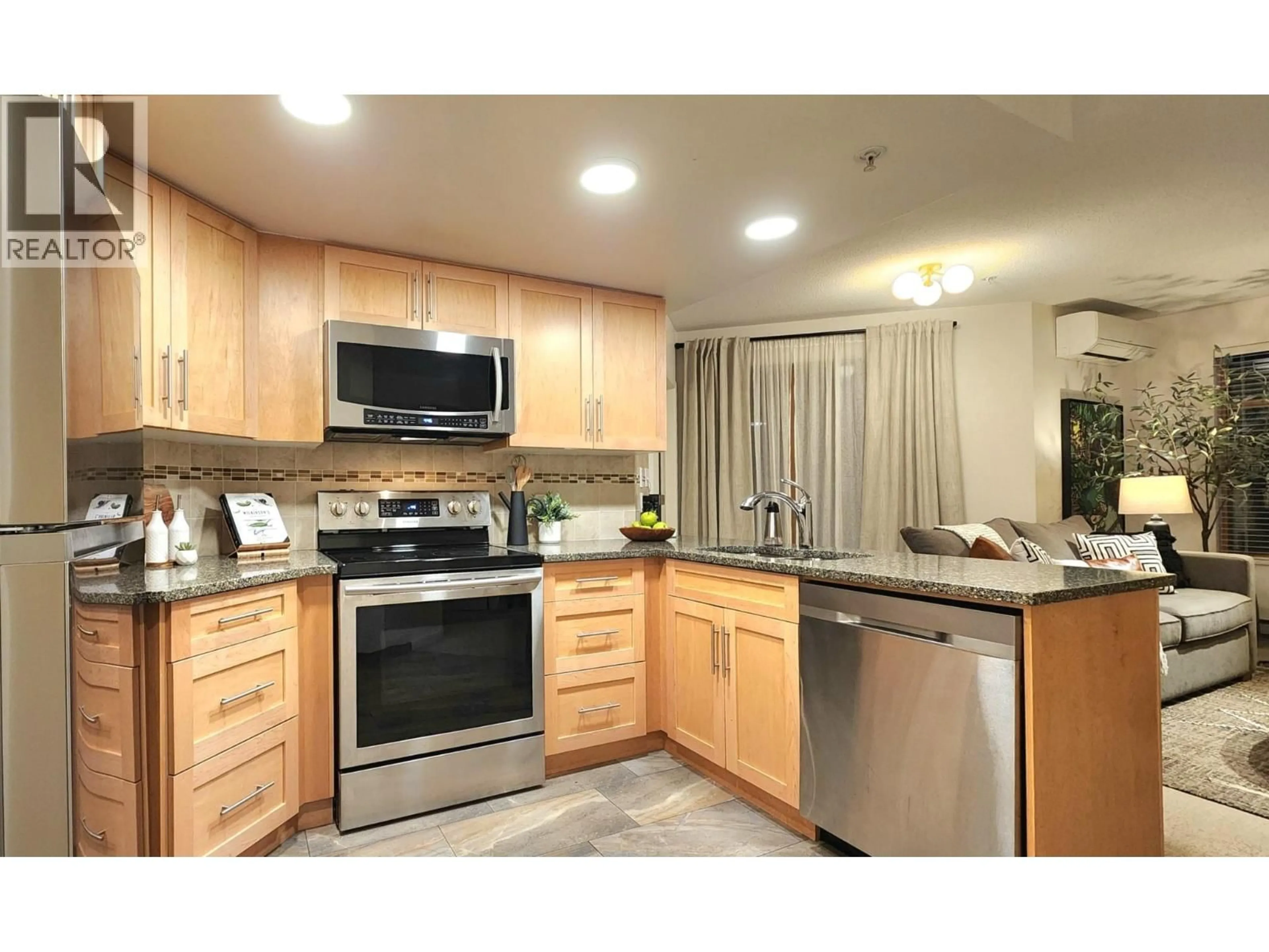 Standard kitchen, unknown for 205 - 4338 MAIN STREET, Whistler British Columbia V8E1B4