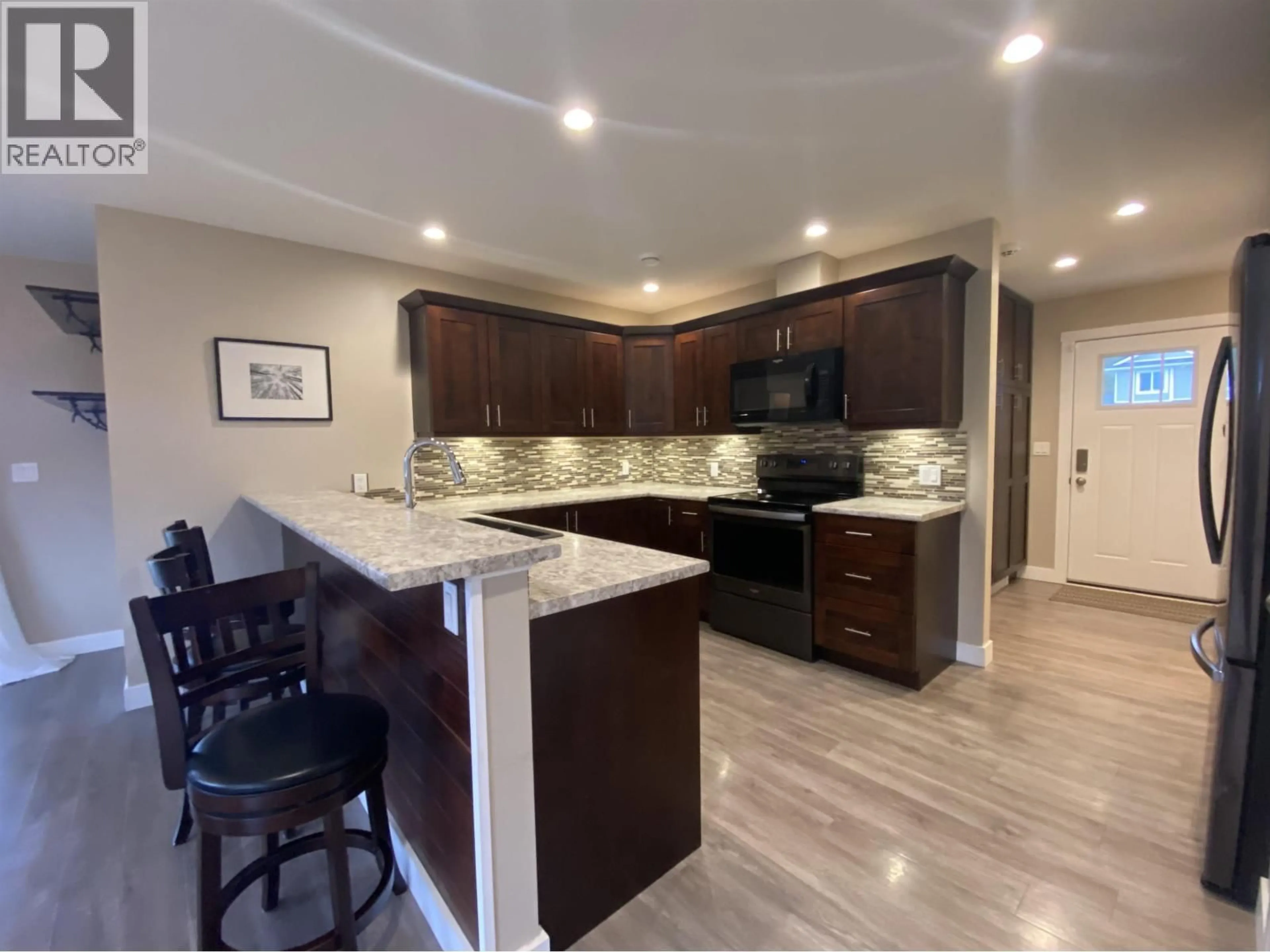 Open concept kitchen, unknown for 5237 SMITH AVENUE, Terrace British Columbia V8G0H1