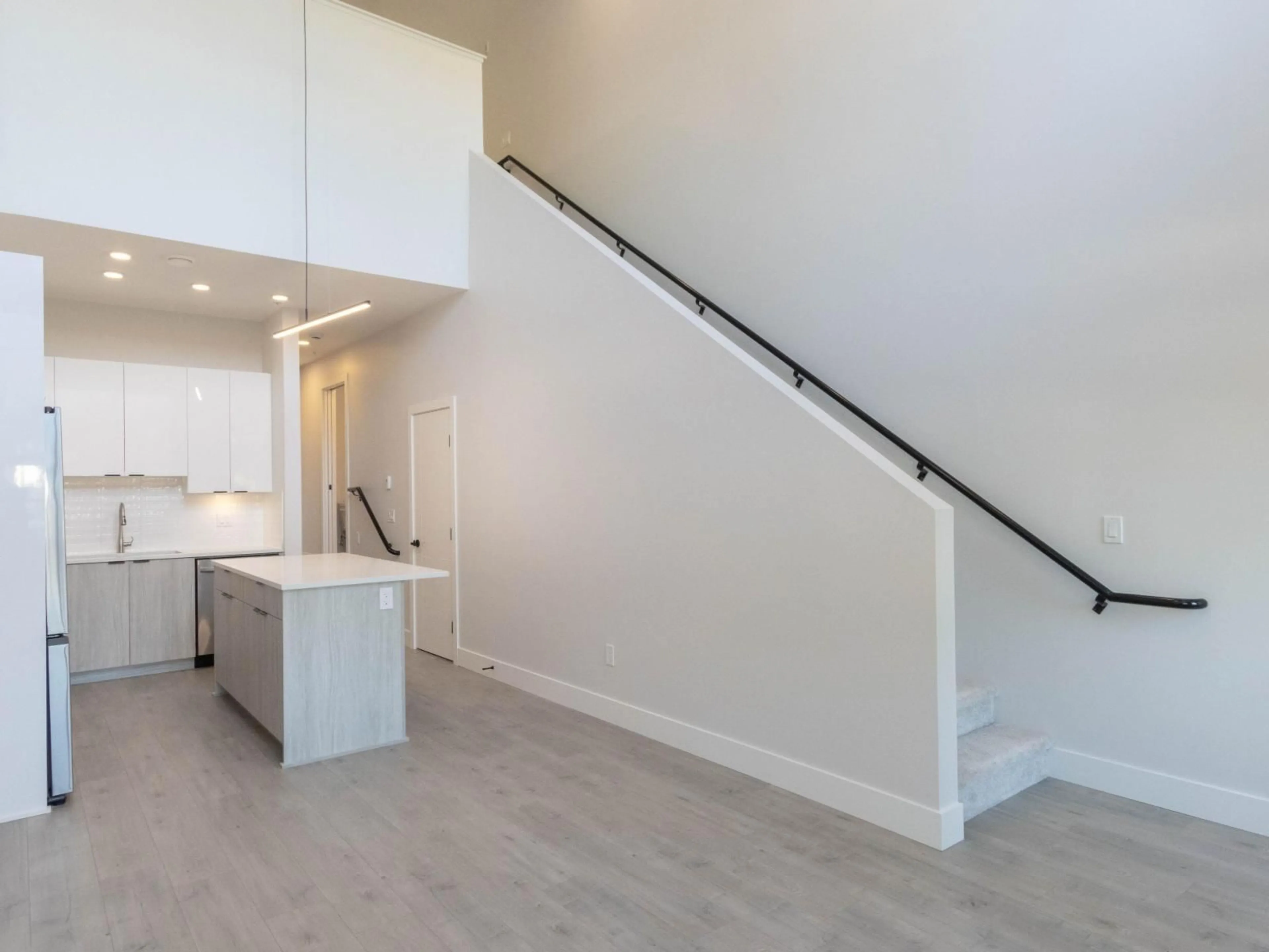 Unknown for 114 - 13458 95 AVENUE, Surrey British Columbia V3V0H1