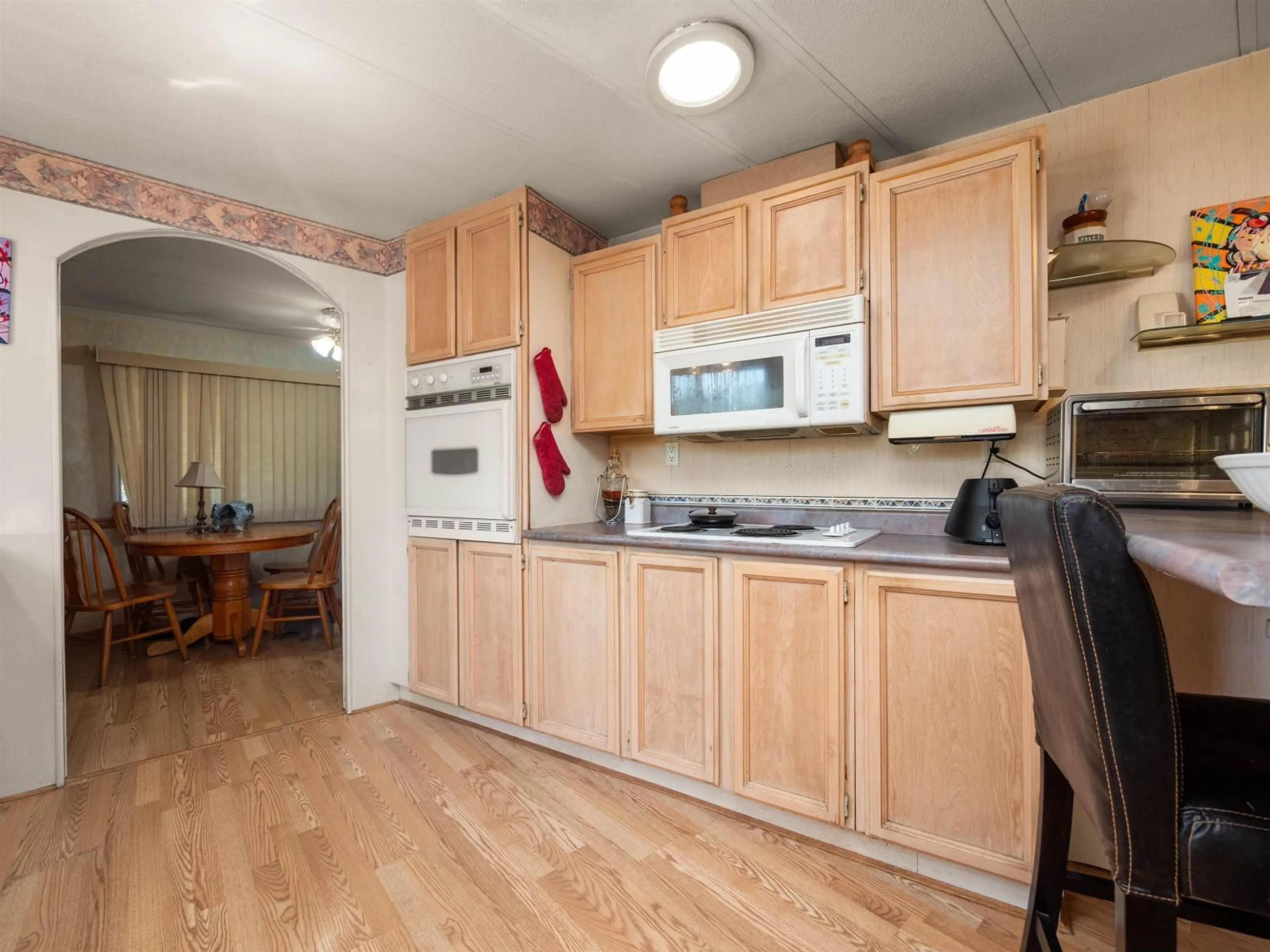 Standard kitchen, unknown for 39 - 8254 134 STREET, Surrey British Columbia V3W6M2