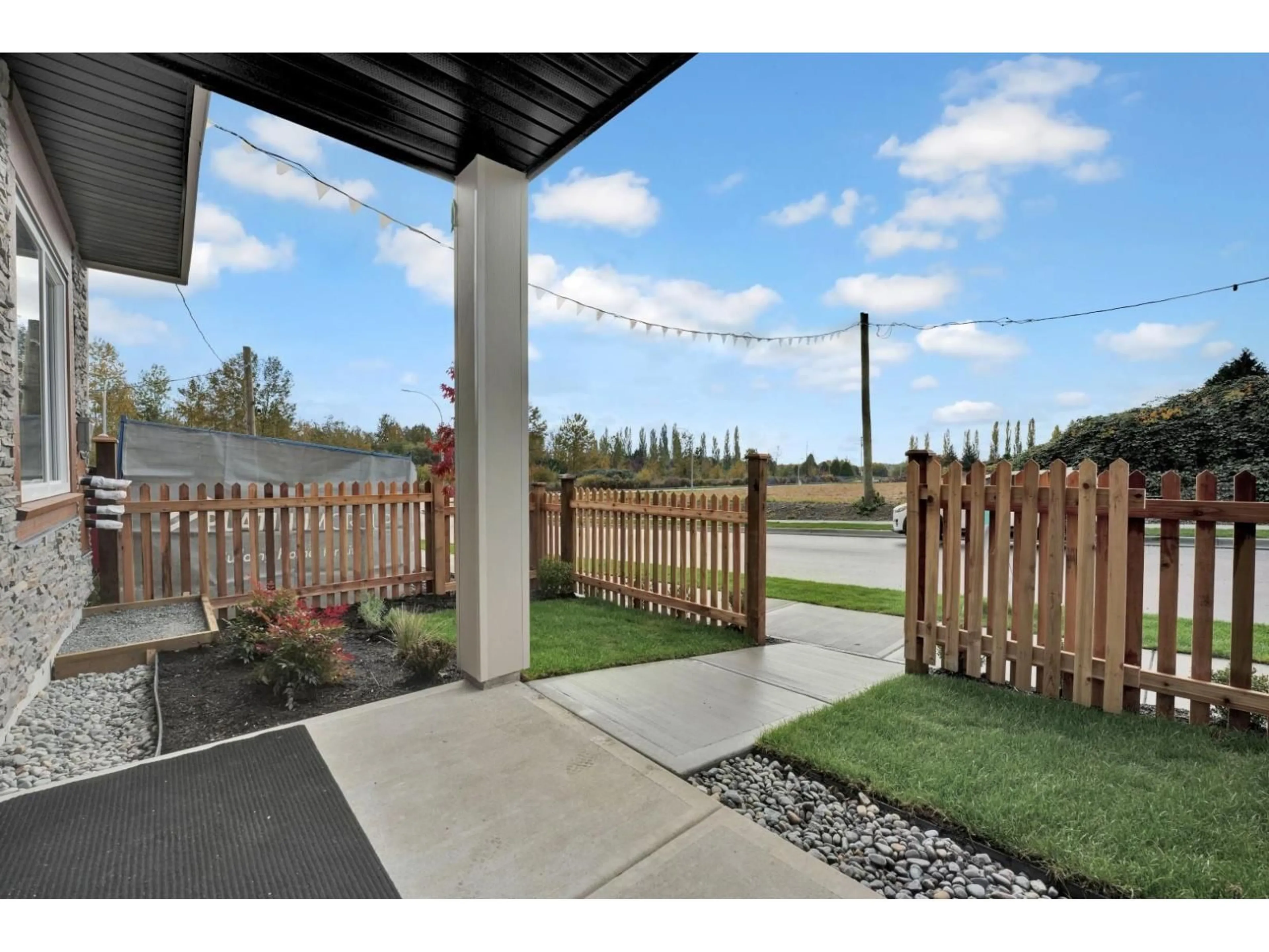 Patio, unknown for 14 - 17155 79A AVENUE, Surrey British Columbia V0V0V0