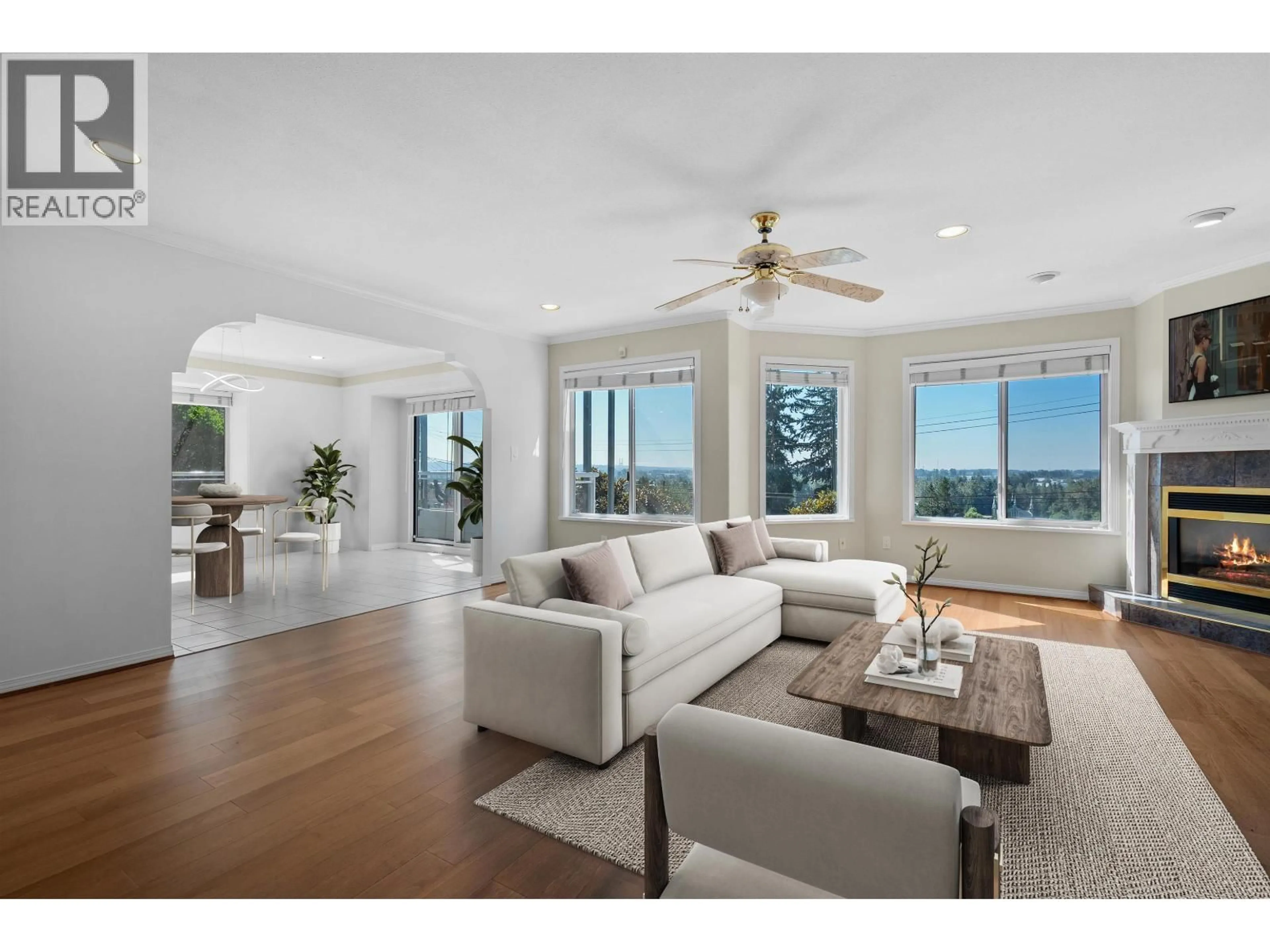 Living room with furniture, unknown for 8419 MCGREGOR AVENUE, Burnaby British Columbia V5J5L7