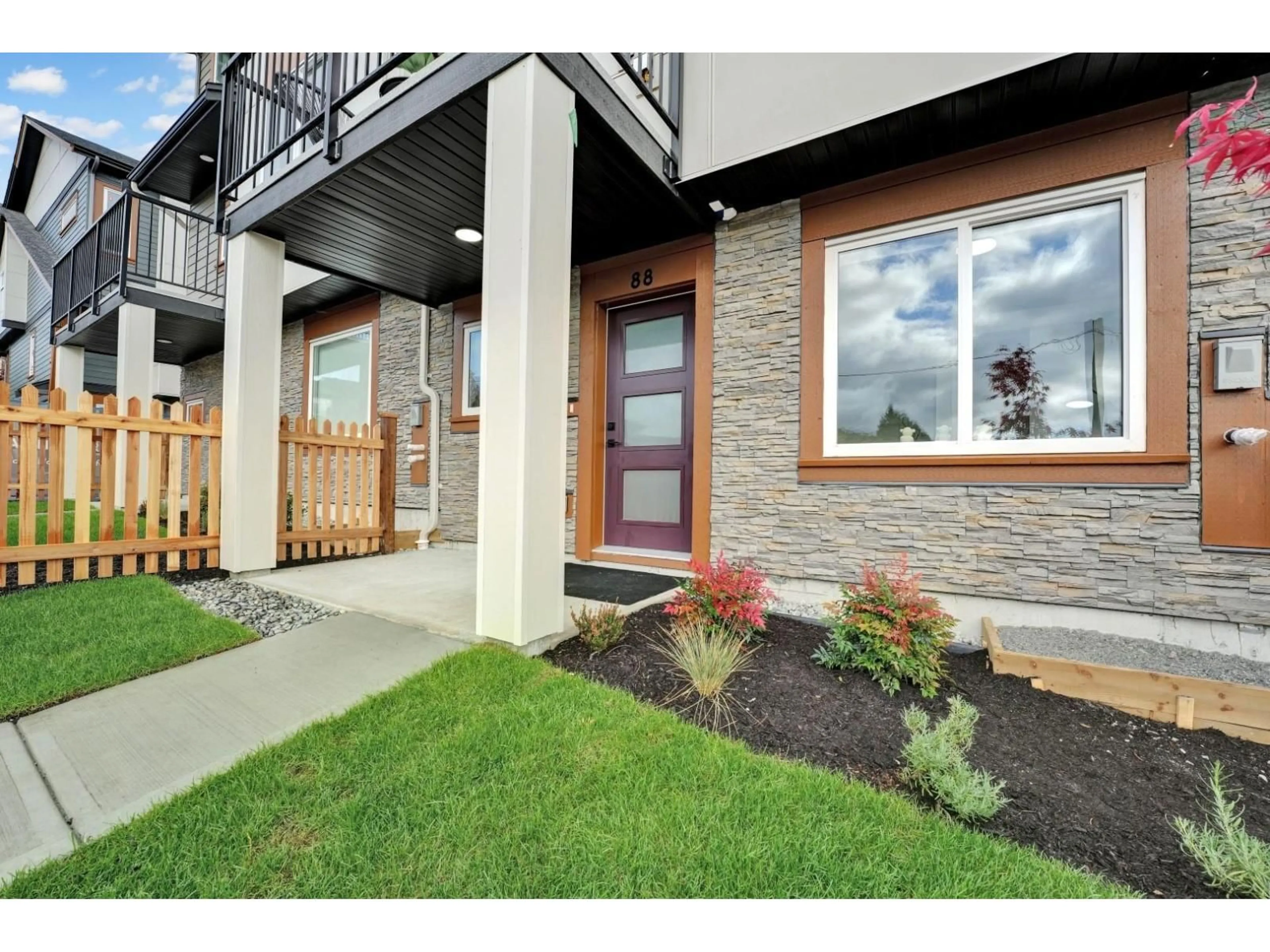 Home with brick exterior material, street for 18 - 17155 79A AVENUE, Surrey British Columbia V0V0V0