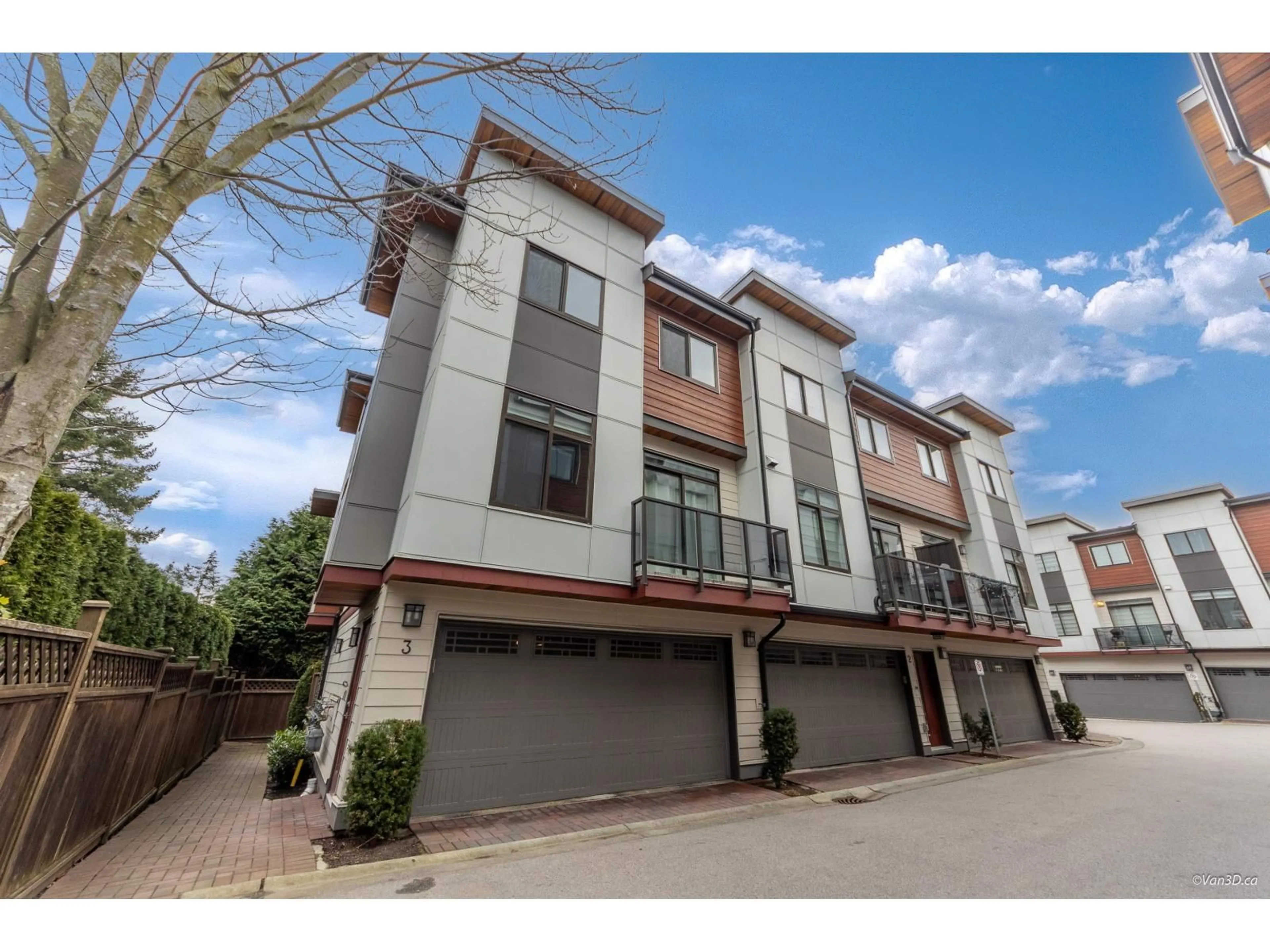 Unknown for 3 - 15885 16 AVENUE, Surrey British Columbia V4A1S2