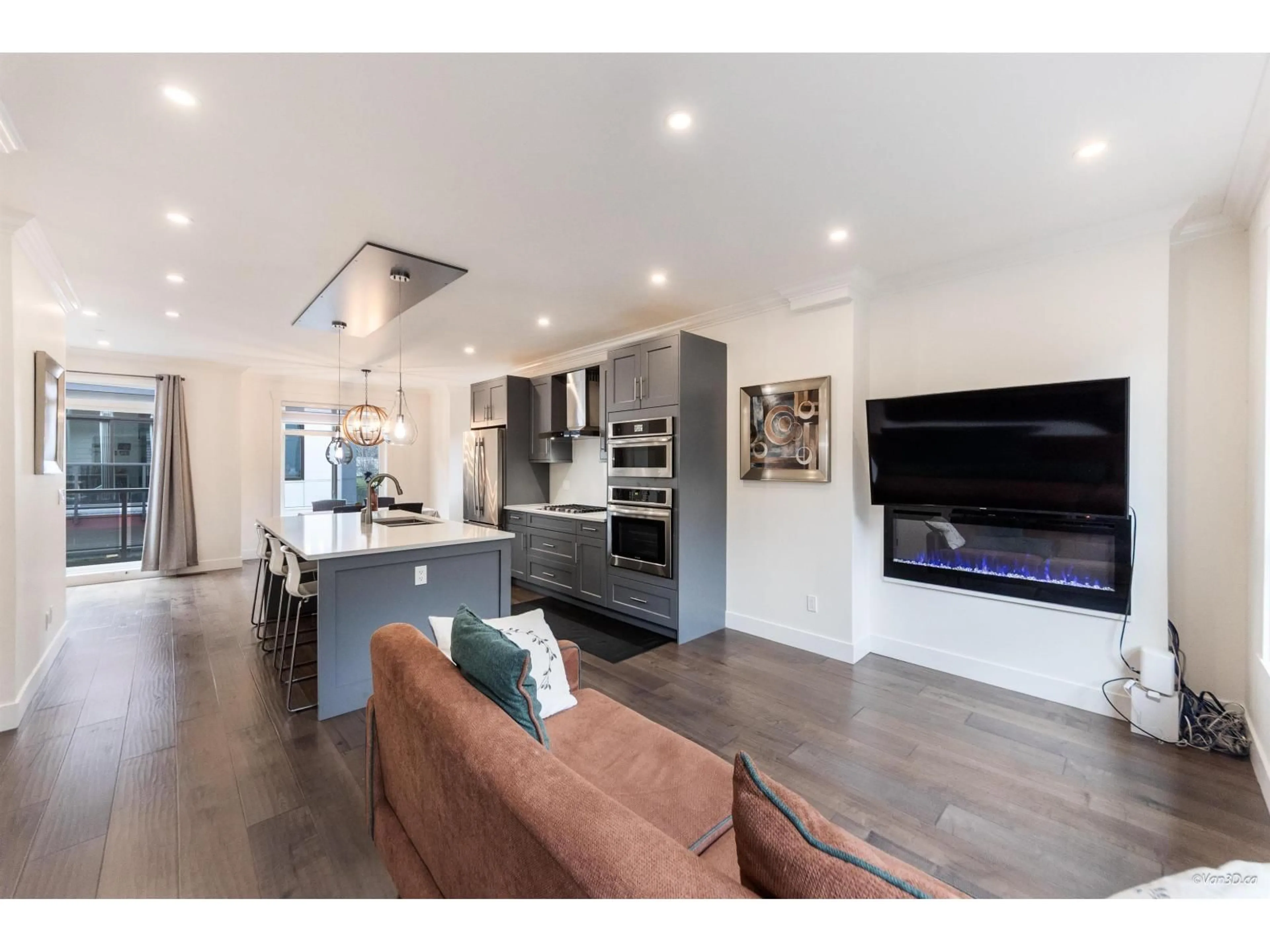 Open concept kitchen, unknown for 3 - 15885 16 AVENUE, Surrey British Columbia V4A1S2