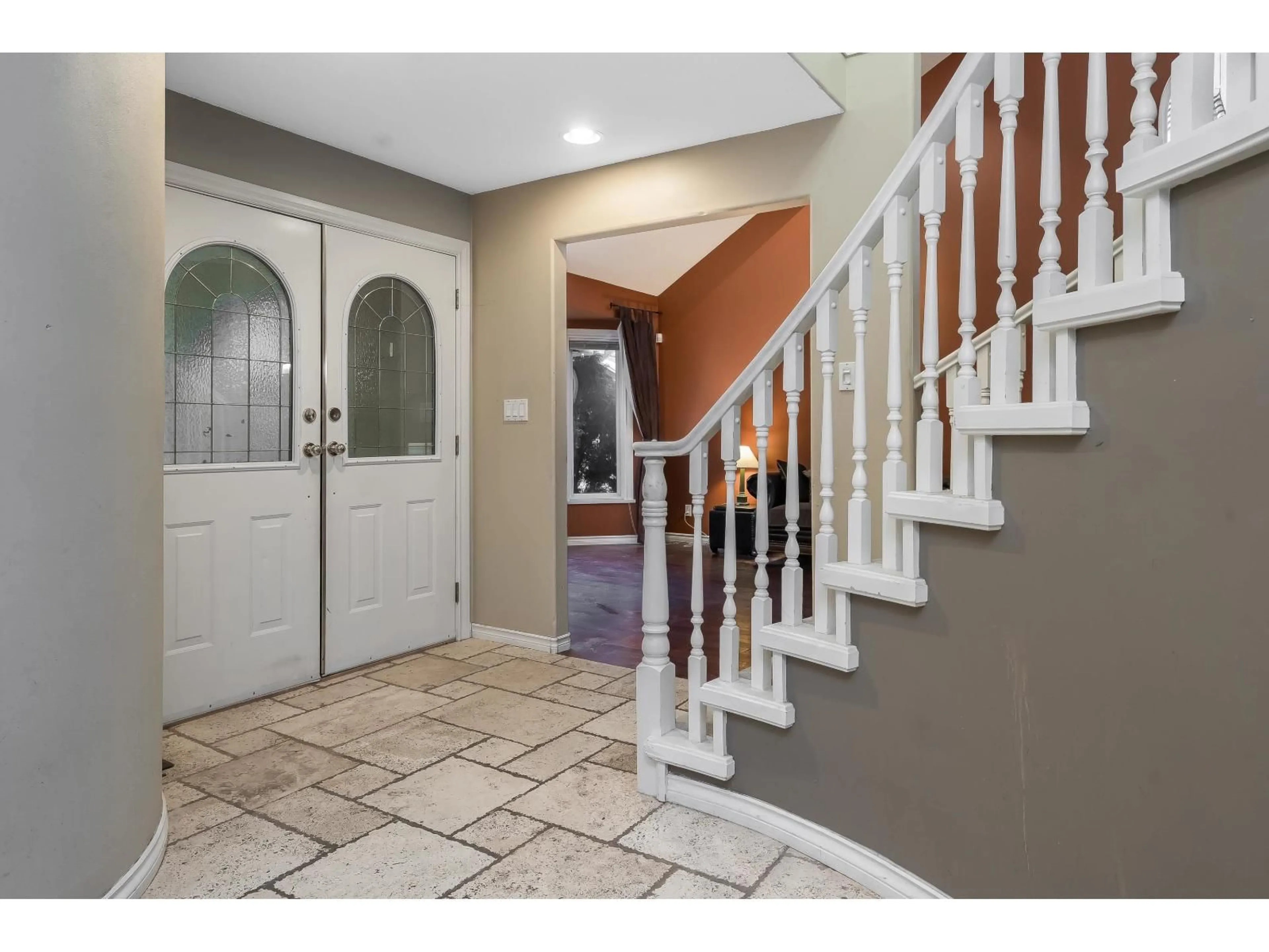 Indoor entryway for 35974 REGAL PARKWAY, Abbotsford British Columbia V3G1L1