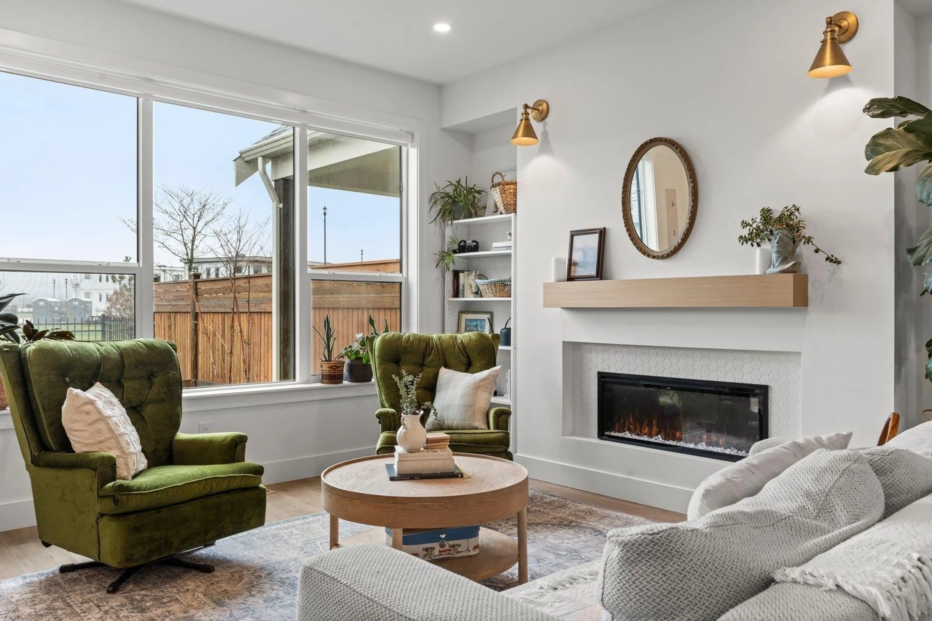 Living room with furniture, unknown for 45422 WILLOWSTREAM ROAD, Chilliwack British Columbia V2R6G7