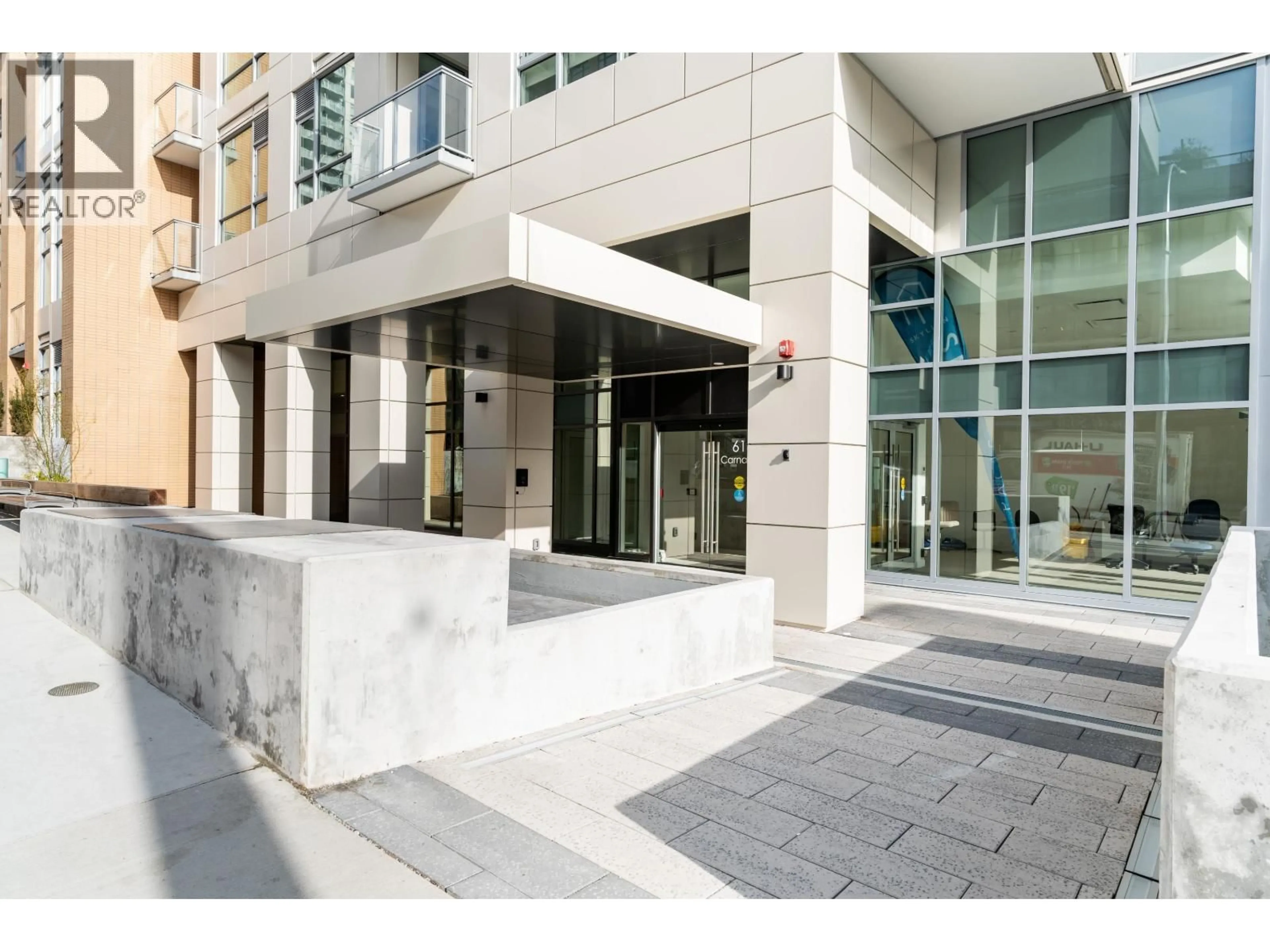 Indoor foyer for 2606 - 618 CARNARVON STREET, New Westminster British Columbia V5M1E5