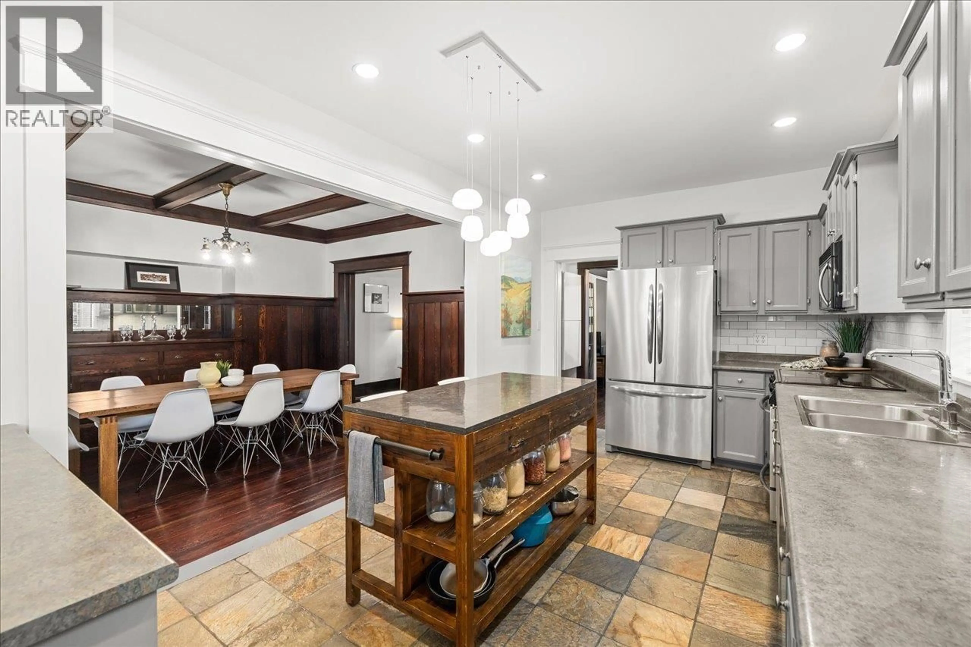 Open concept kitchen, ceramic/tile floor for 2029 GRAVELEY STREET, Vancouver British Columbia V5L3B6