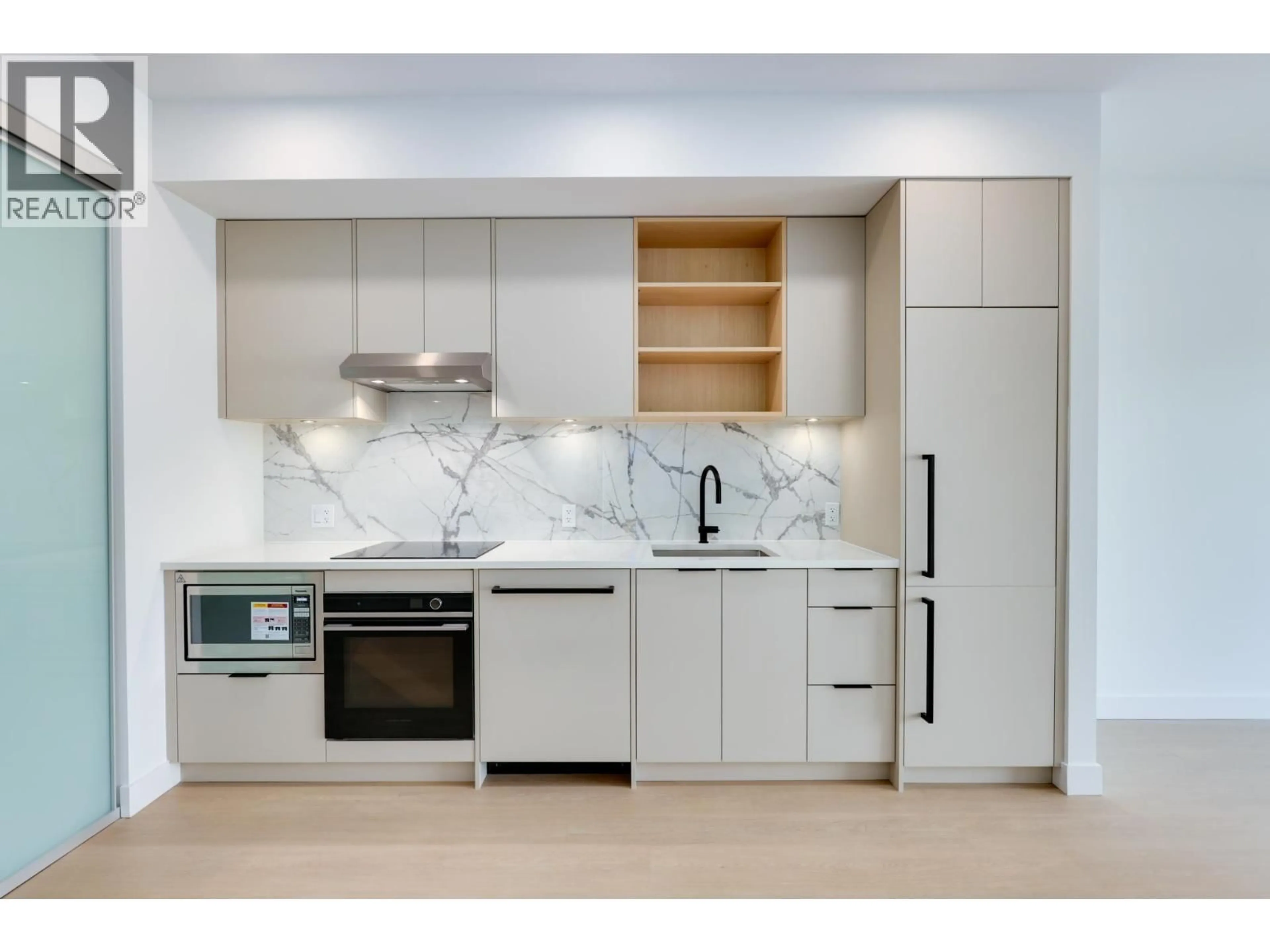 Unknown for 564 - 422 3RD STREET, North Vancouver British Columbia V7L0K1